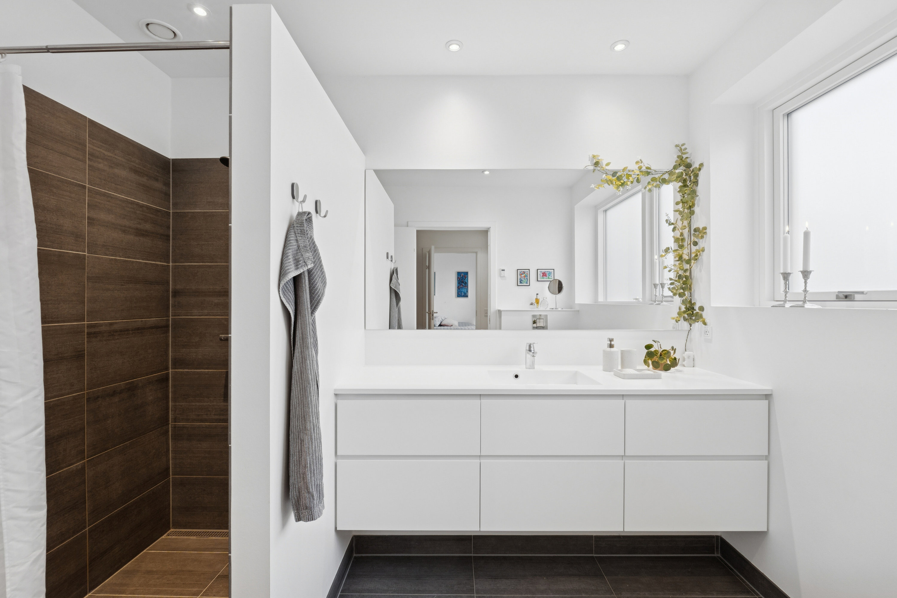 Fremhævet badeværelse billede i fuldskærmstilstand. Billede af Nybrovej 195A, 2800 Kongens Lyngby