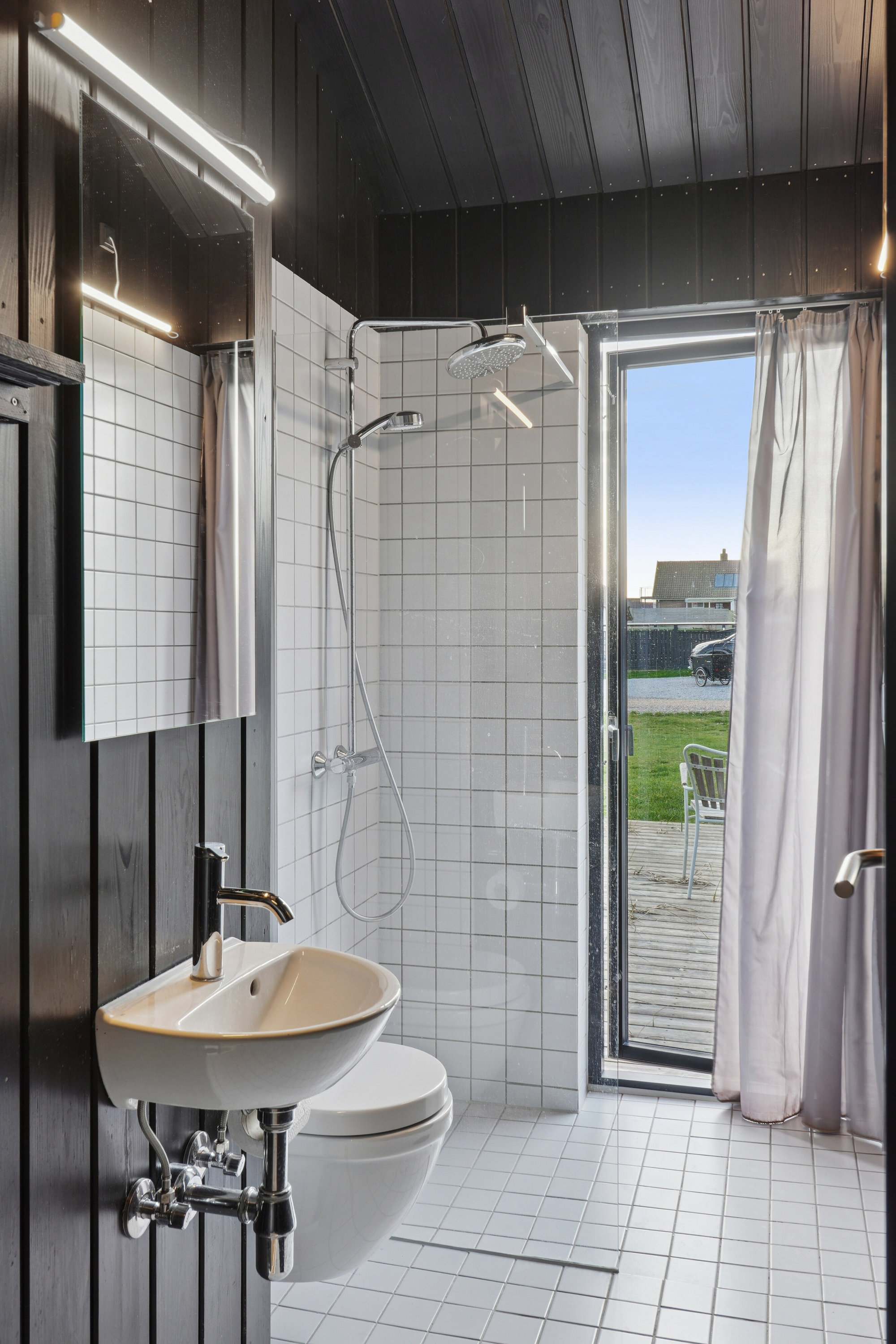 Fremhævet badeværelse billede i fuldskærmstilstand. Billede af Aalumvej 30, Agger, 7770 Vestervig