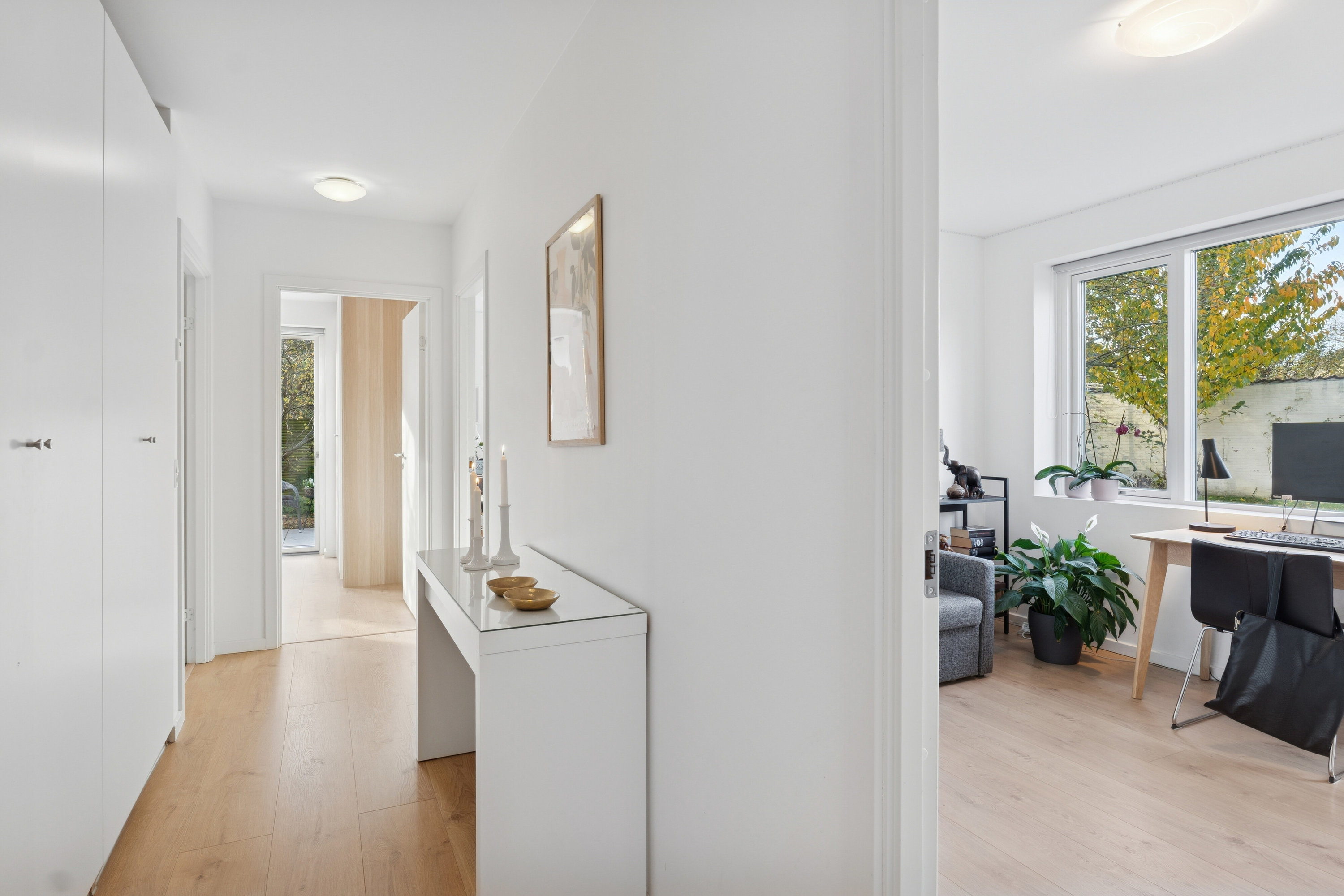 Fremhævet gang billede i fuldskærmstilstand. Billede af Nybrovej 195A, 2800 Kongens Lyngby