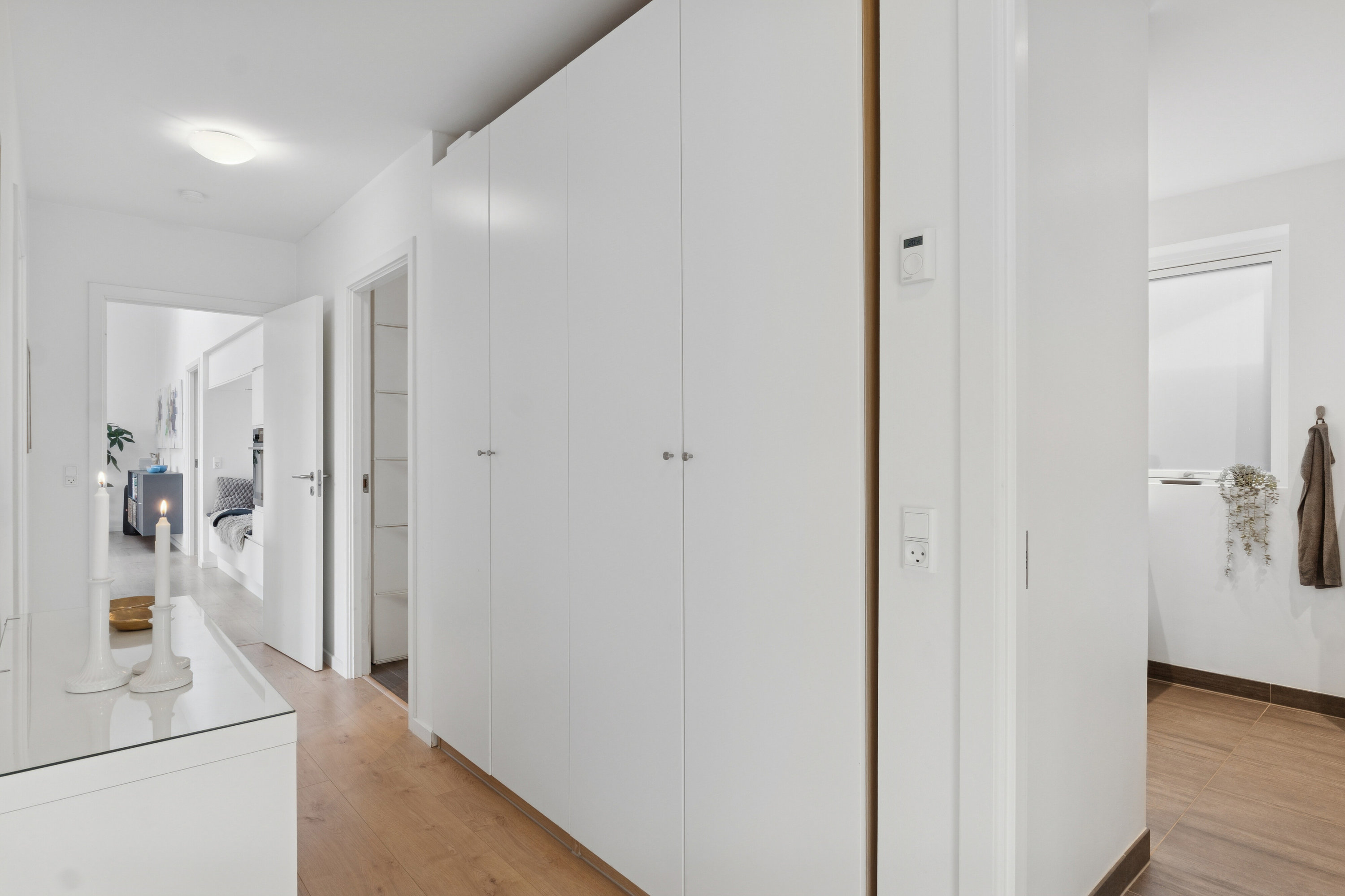 Fremhævet gang billede i fuldskærmstilstand. Billede af Nybrovej 195A, 2800 Kongens Lyngby