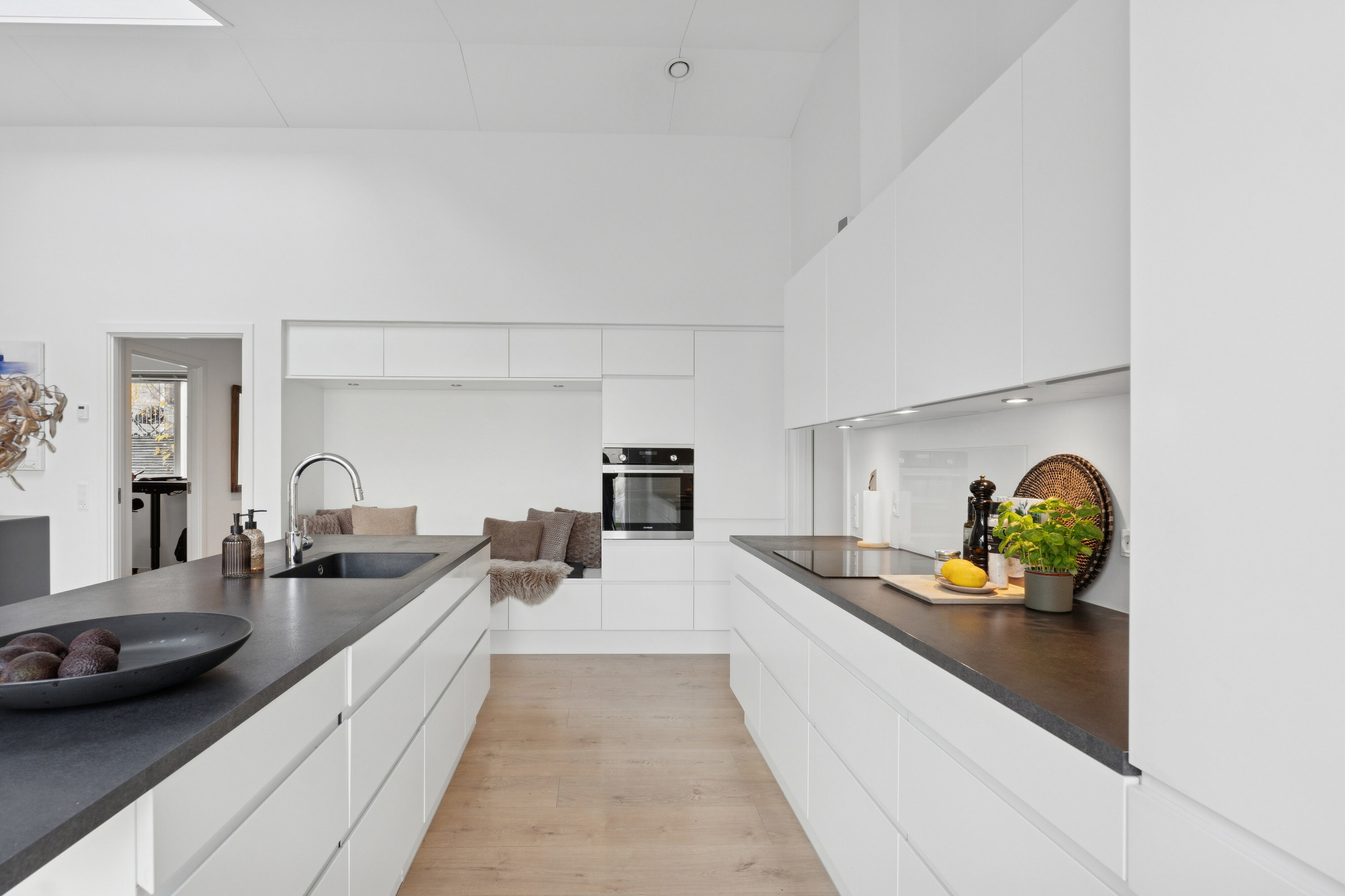 Fremhævet køkken billede i fuldskærmstilstand. Billede af Nybrovej 195A, 2800 Kongens Lyngby