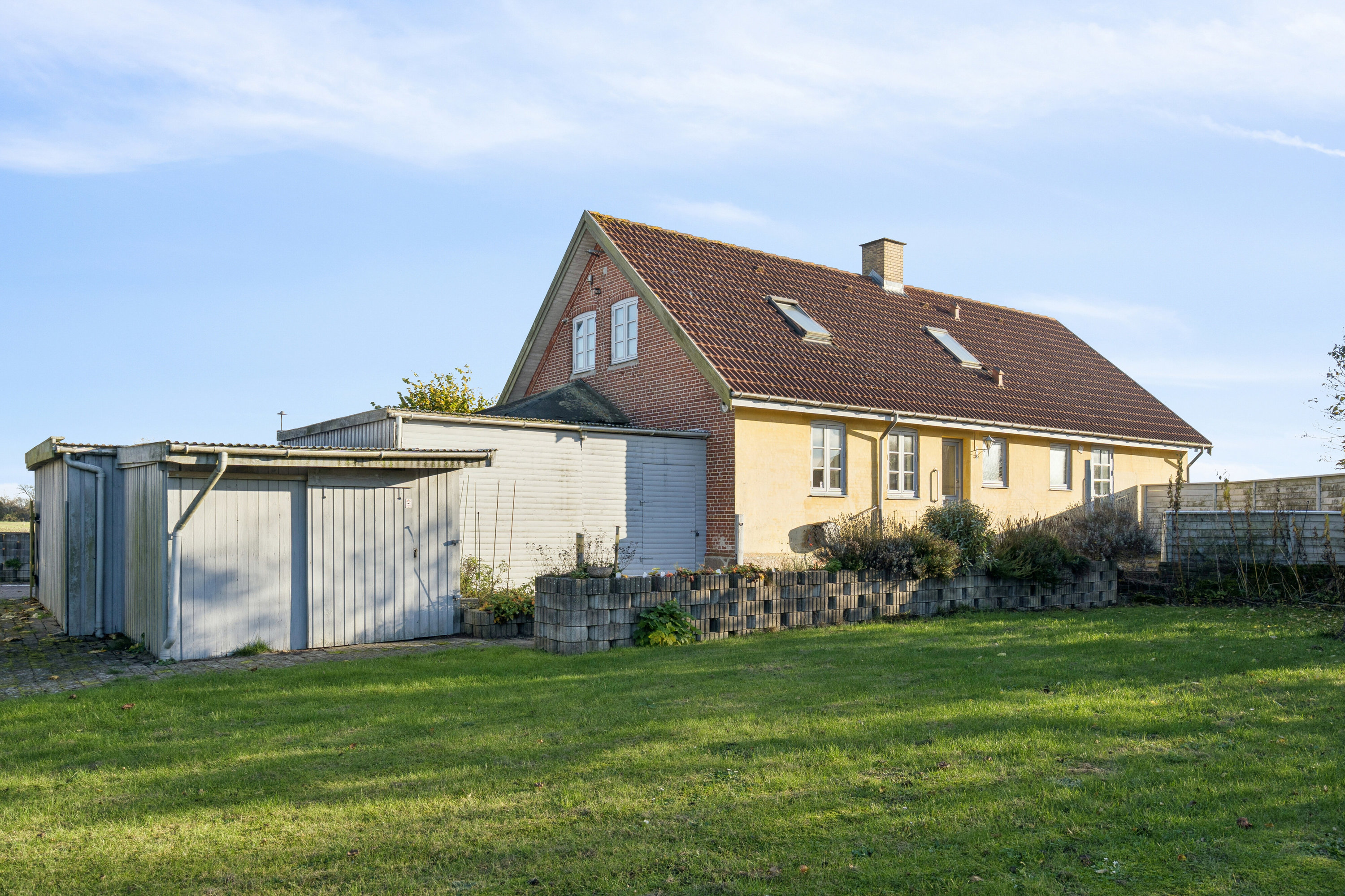 Fremhævet set fra haven billede i fuldskærmstilstand. Billede af Næstvedvej 48, Fensmark, 4684 Holmegaard