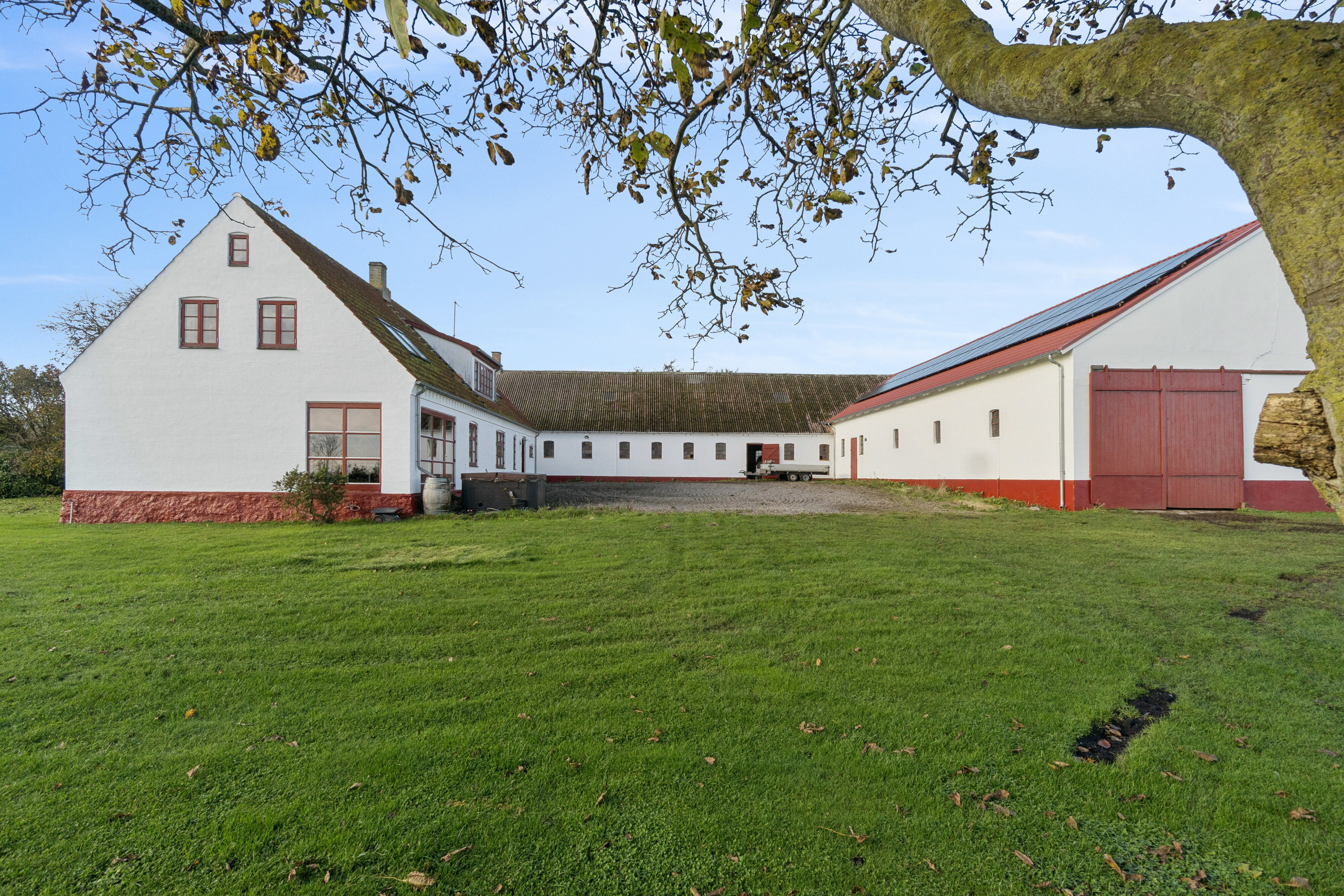 Miniaturebillede 1: set fra haven. Billede af Østermarievej 14, Ibsker, 3740 Svaneke