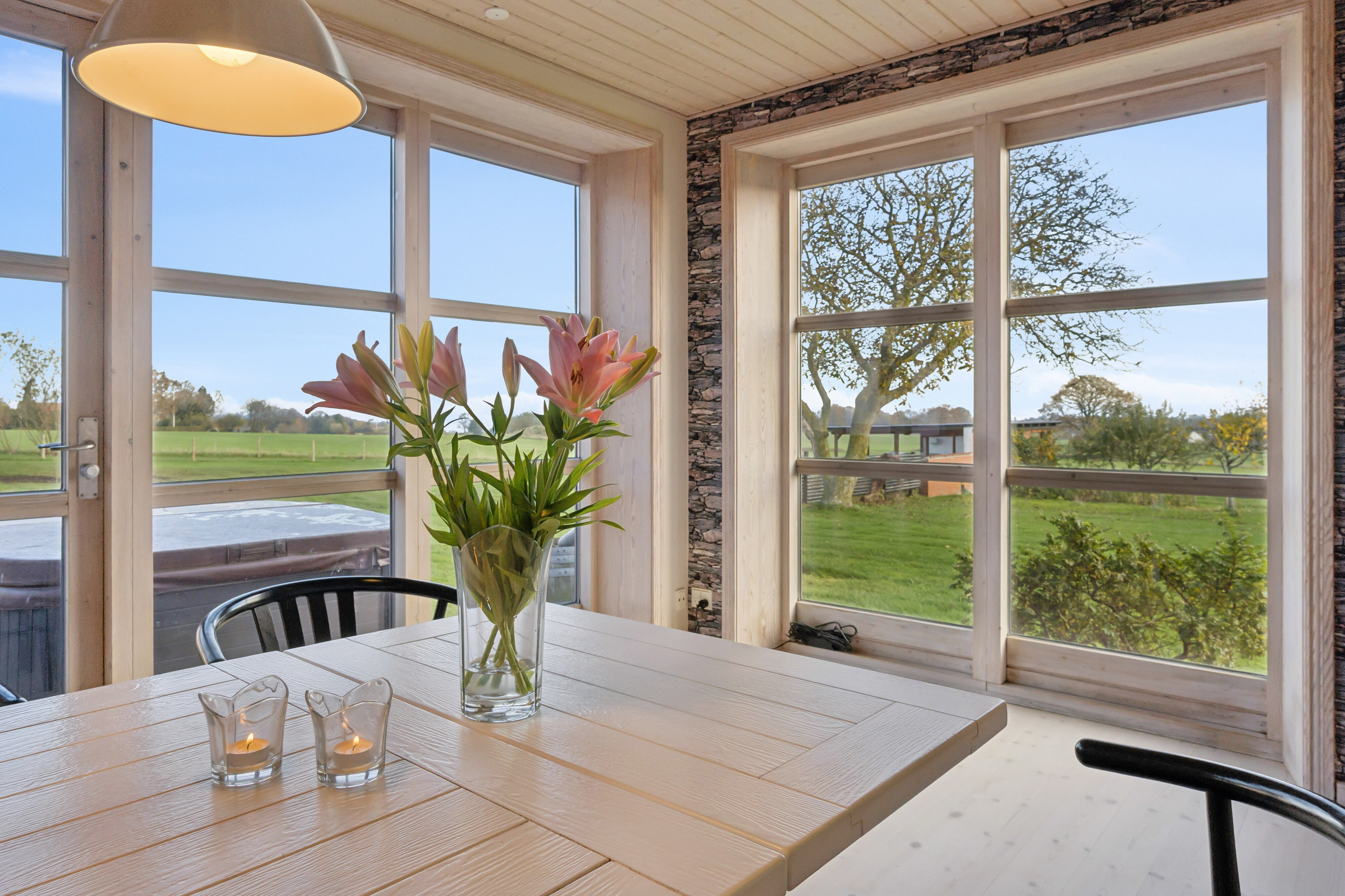 Fremhævet spisestue billede i fuldskærmstilstand. Billede af Østermarievej 14, Ibsker, 3740 Svaneke