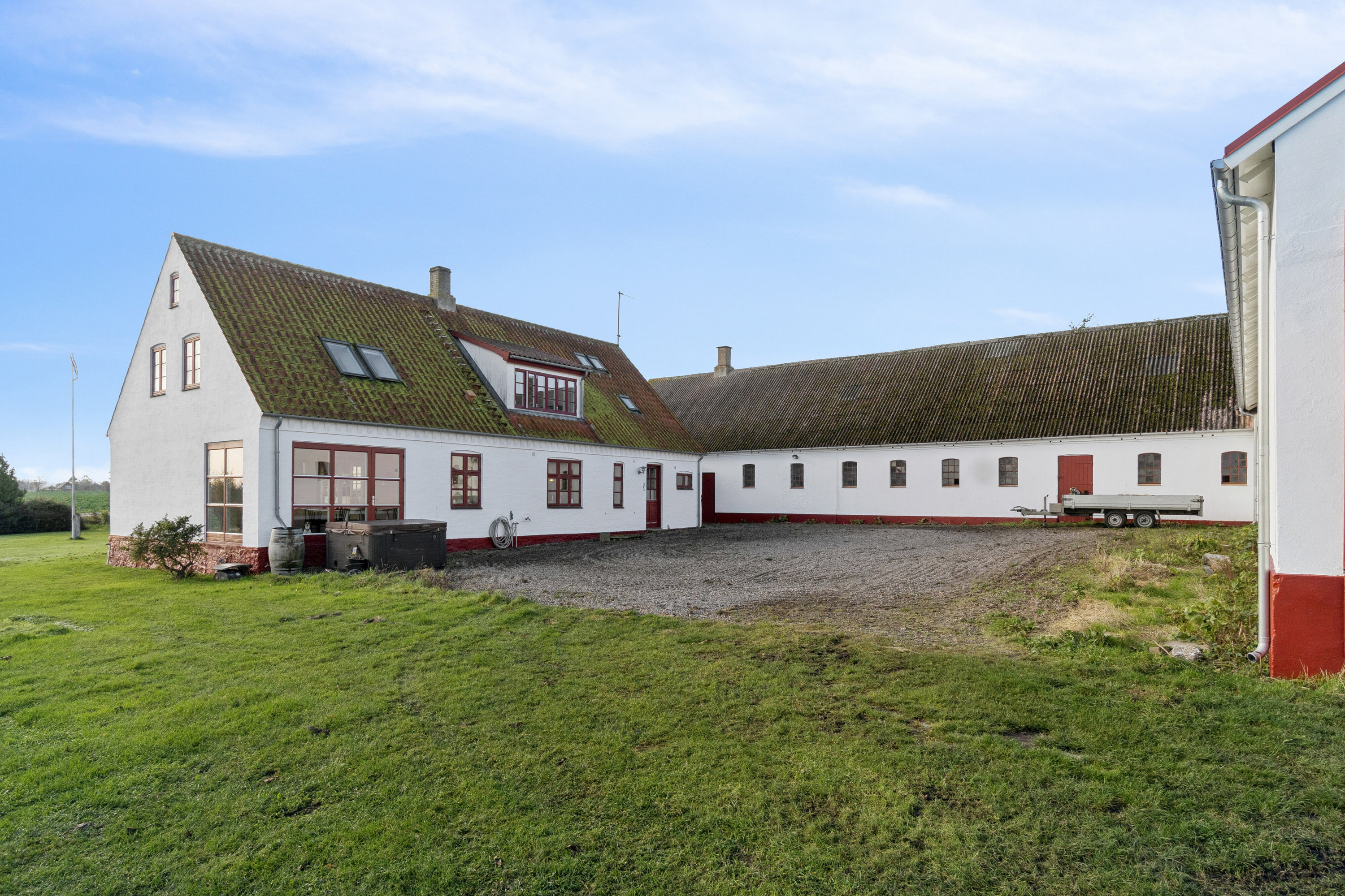 Fremhævet set fra haven billede i fuldskærmstilstand. Billede af Østermarievej 14, Ibsker, 3740 Svaneke