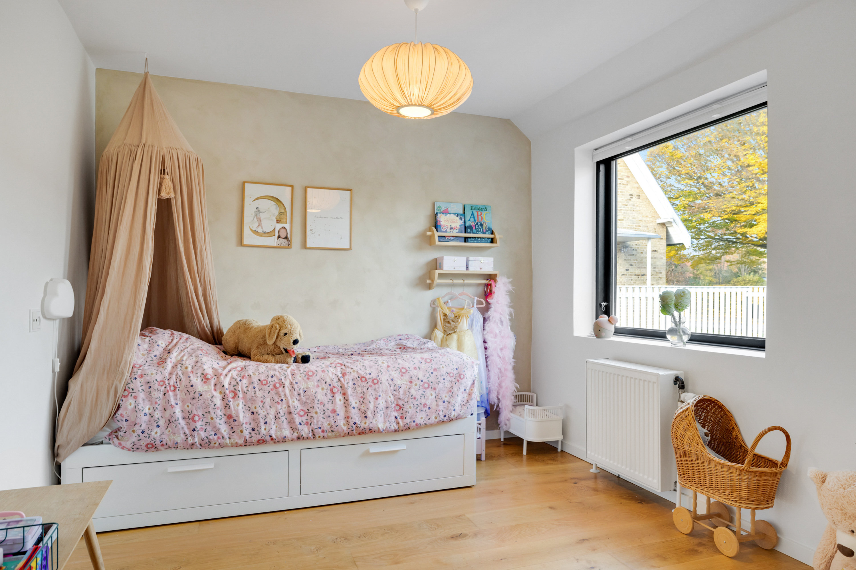 Fremhævet  billede i fuldskærmstilstand. Billede af Degnebakken 28, Hasle, 8210 Aarhus V