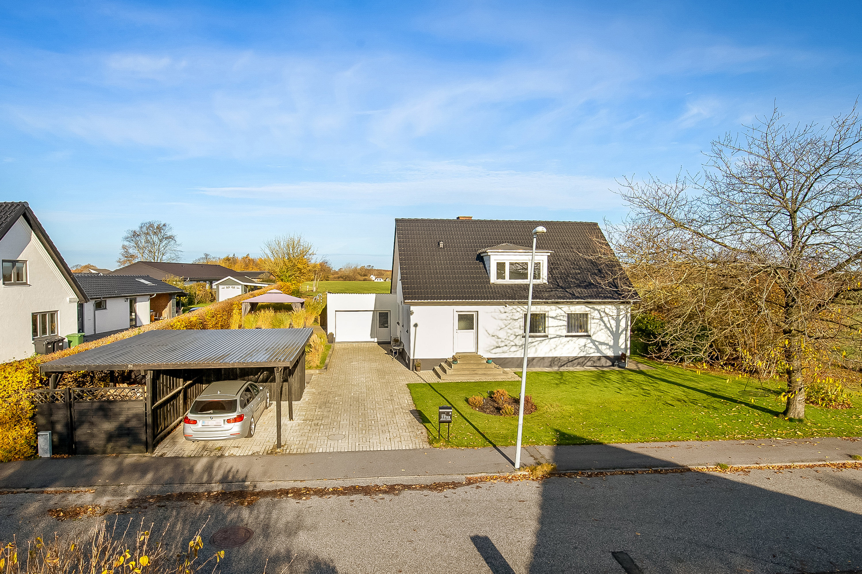 Fremhævet mastefoto billede i fuldskærmstilstand. Billede af Solskovvej 19, Hornstrup Mølleby, 7100 Vejle
