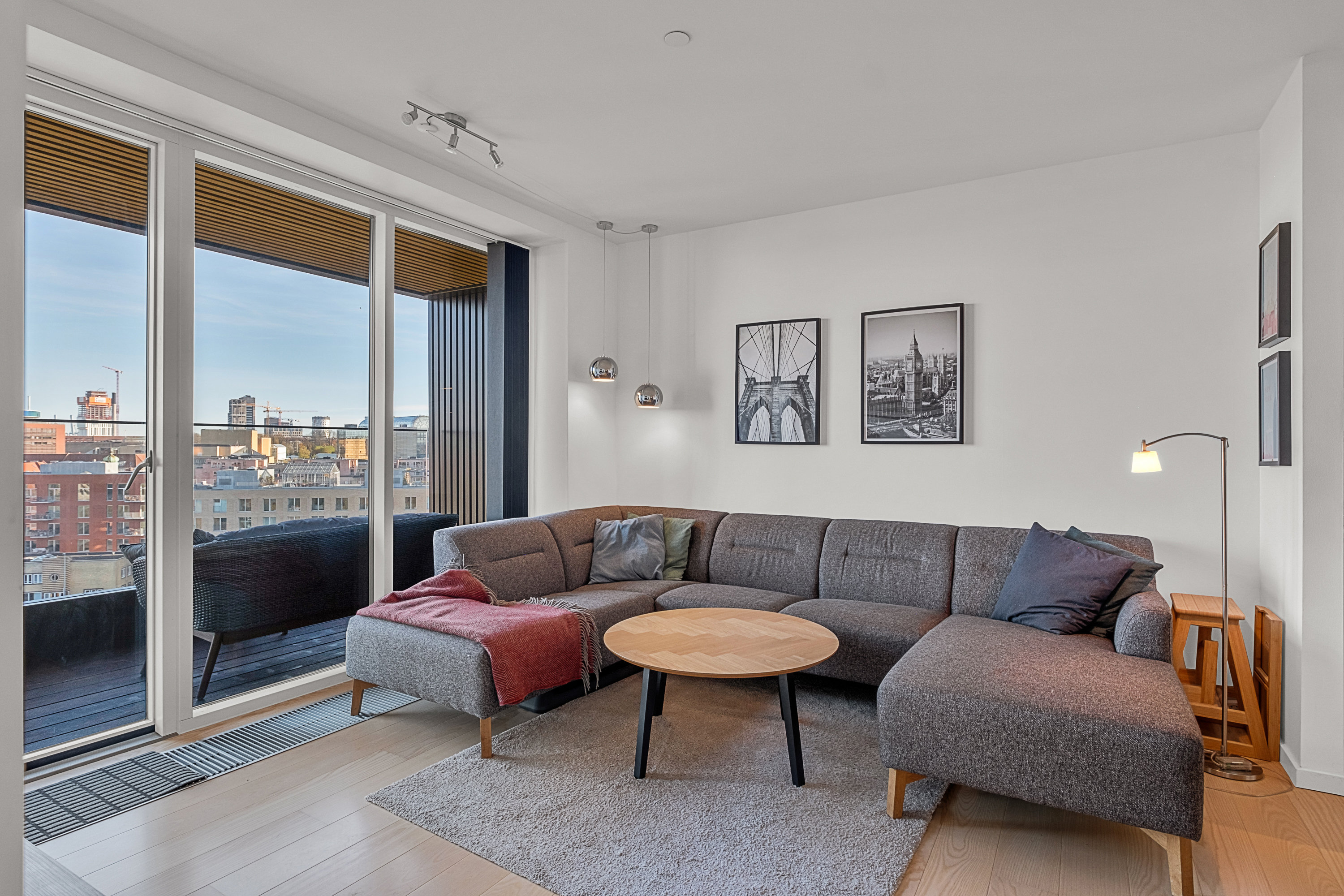 Fremhævet stue billede i fuldskærmstilstand. Billede af Ceres Allé 7, 6. 1., 8000 Aarhus C