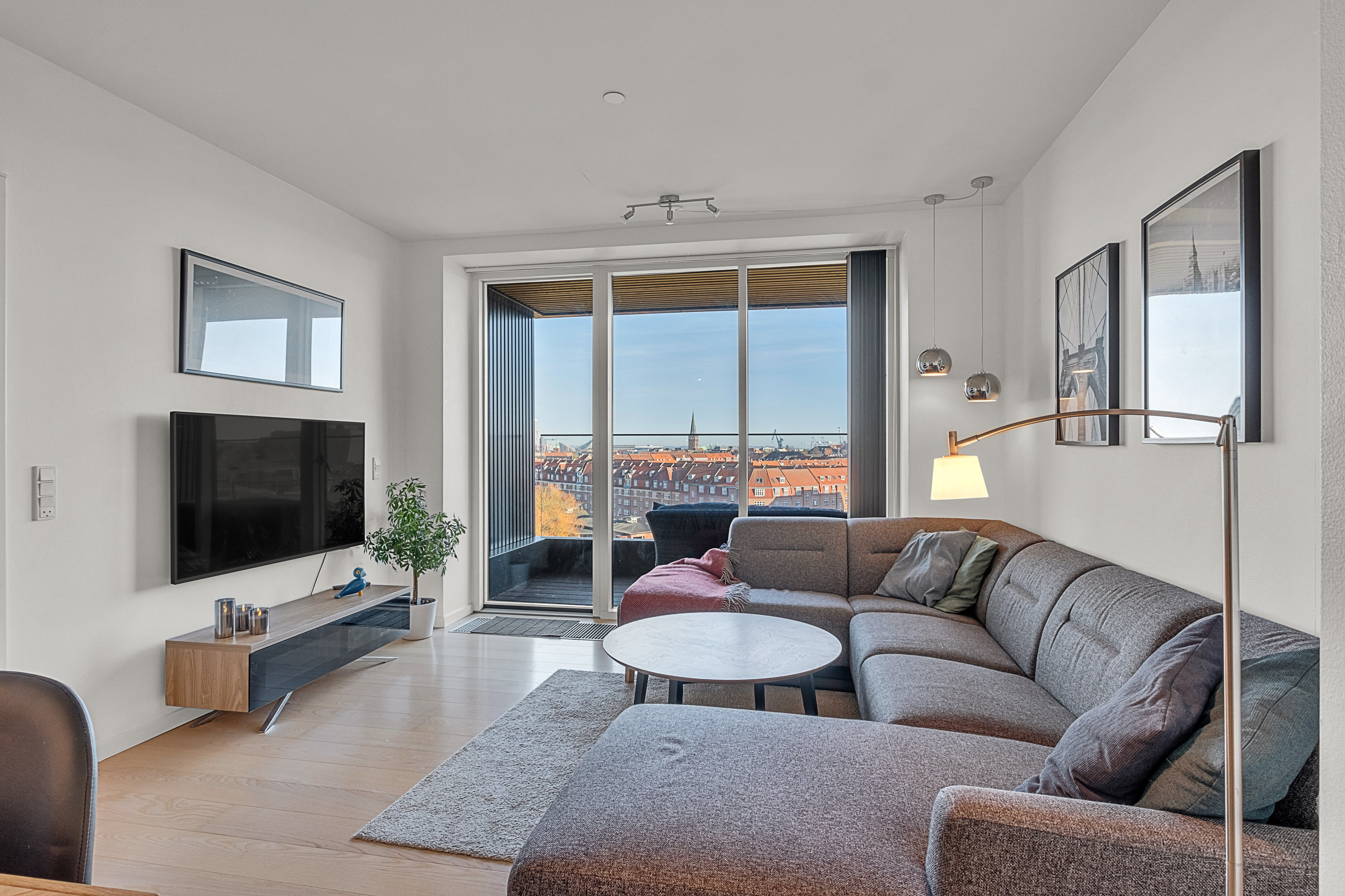 Fremhævet stue billede i fuldskærmstilstand. Billede af Ceres Allé 7, 6. 1., 8000 Aarhus C