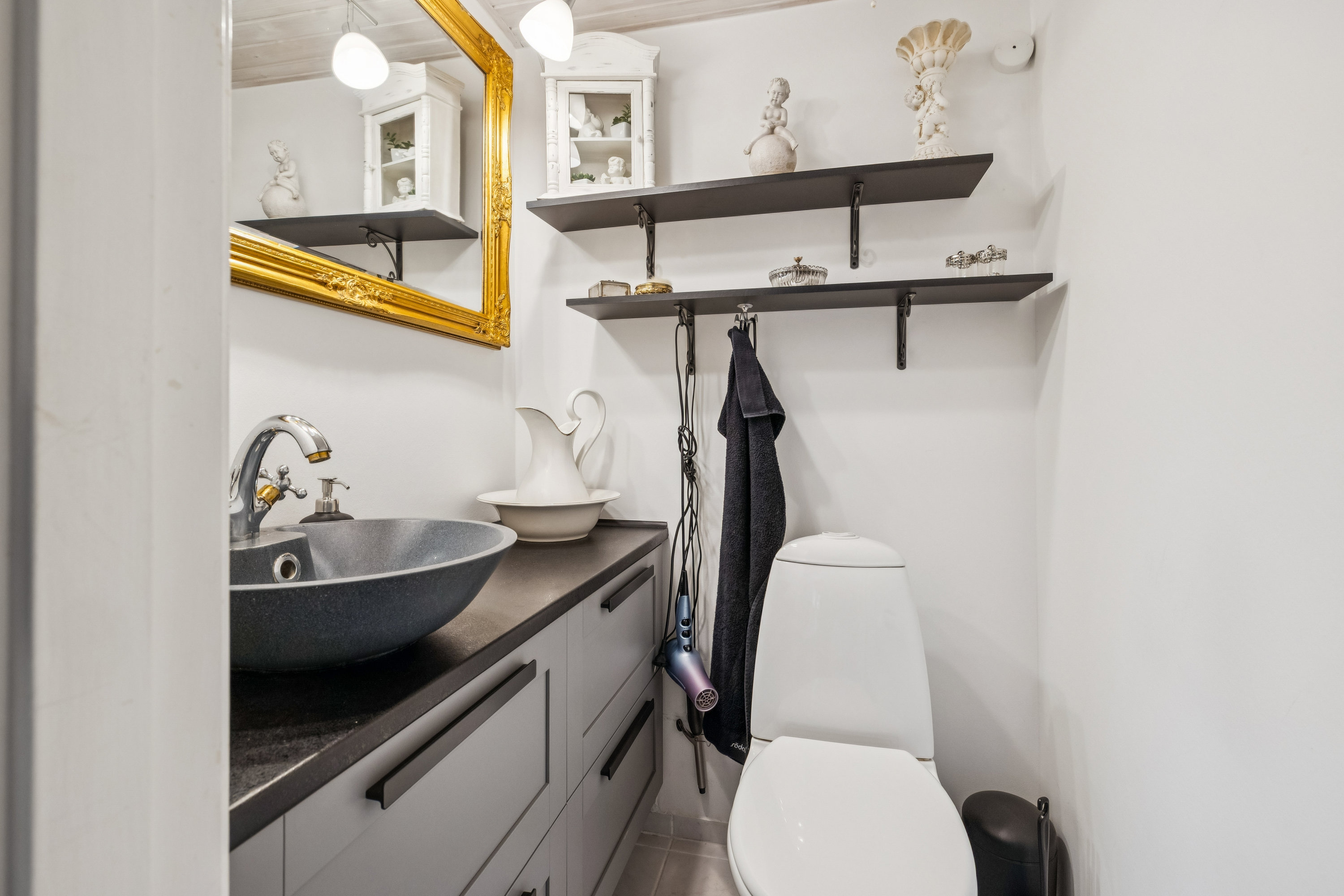 Fremhævet badeværelse billede i fuldskærmstilstand. Billede af Mariagervej 447, Hvidsten, 8981 Spentrup