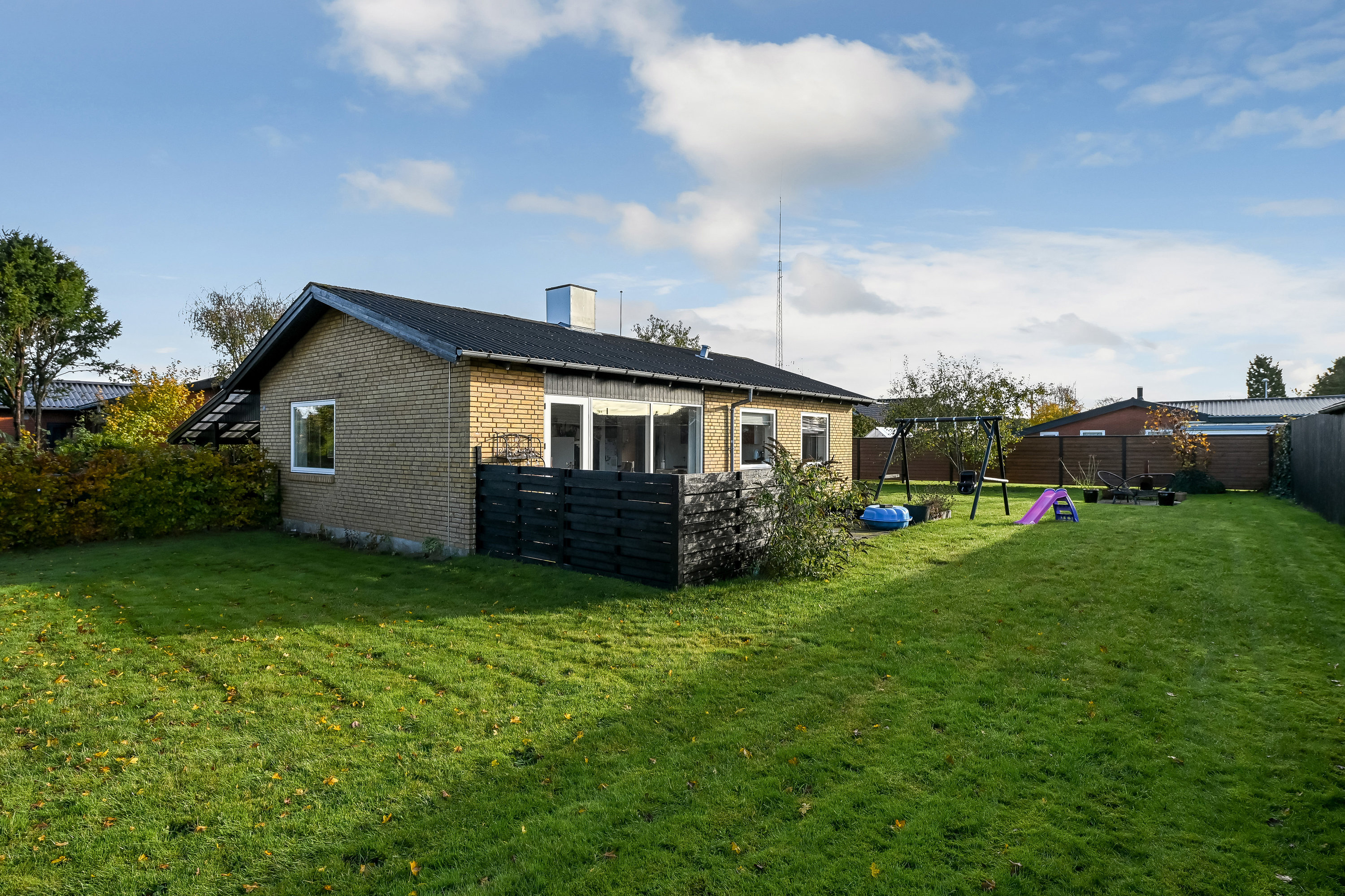 Fremhævet ejendommen billede i fuldskærmstilstand. Billede af Lupinvænget 24, 7200 Grindsted