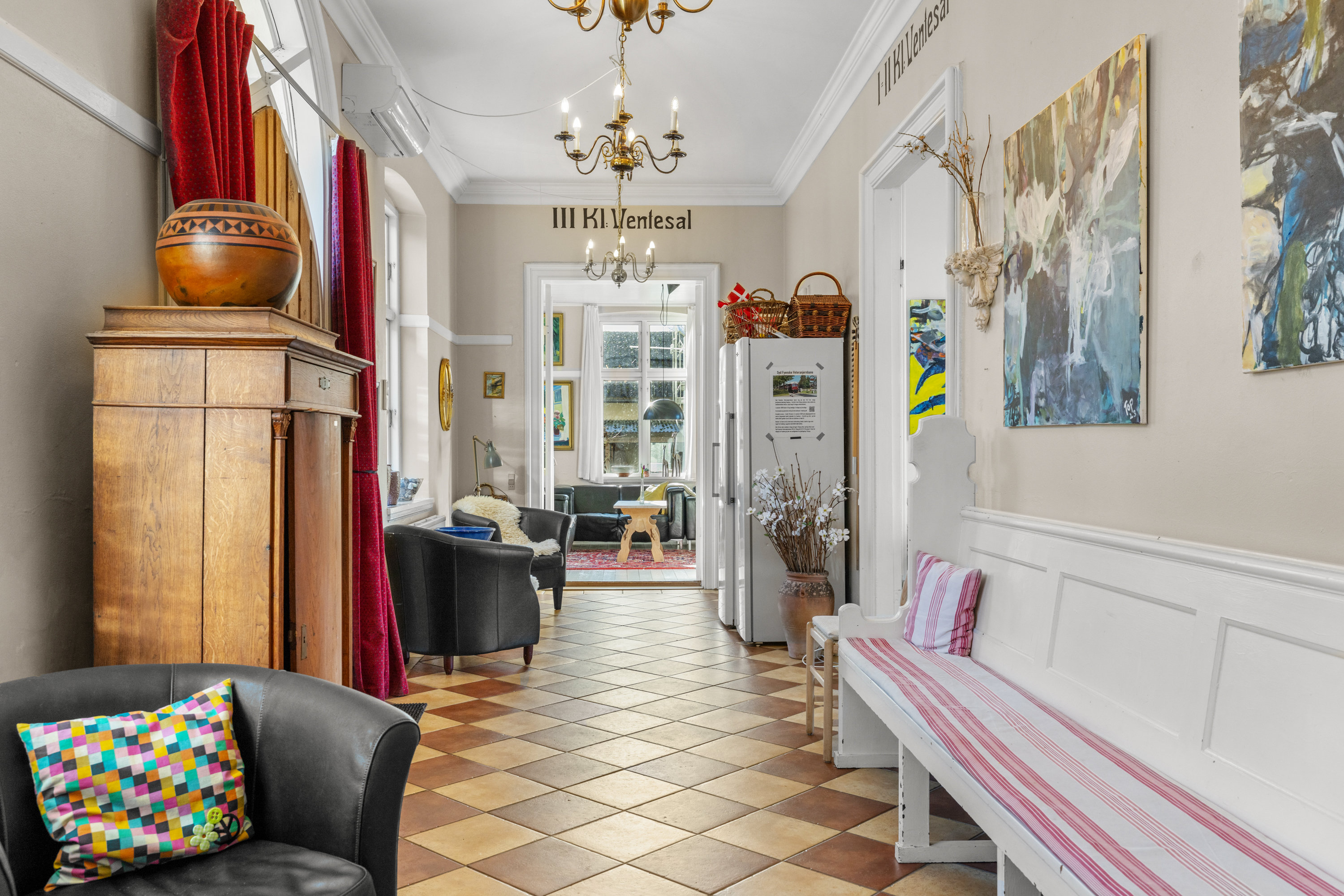 Fremhævet stue billede i fuldskærmstilstand. Billede af Frederiksbergvej 20, Pejrup, 5600 Faaborg