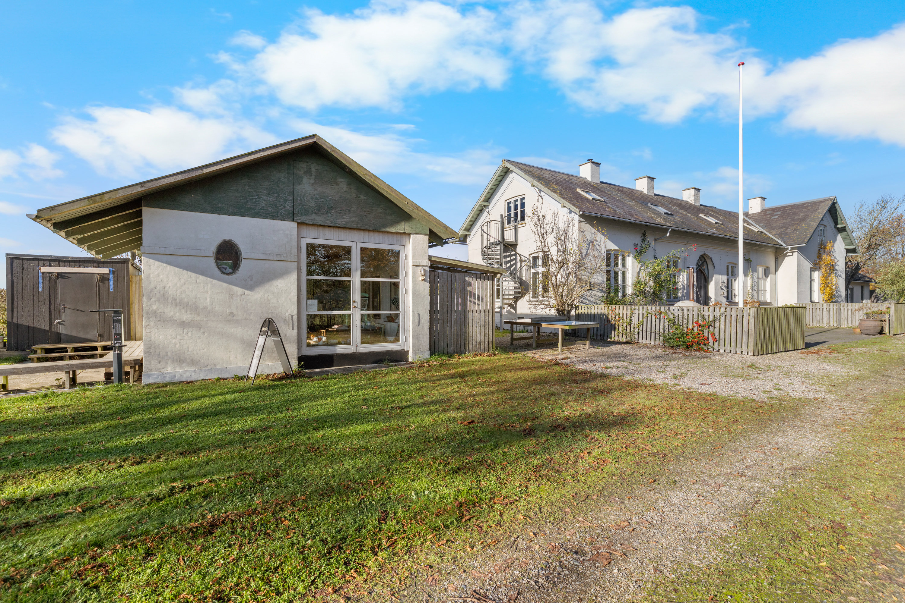 Fremhævet facade billede i fuldskærmstilstand. Billede af Frederiksbergvej 20, Pejrup, 5600 Faaborg