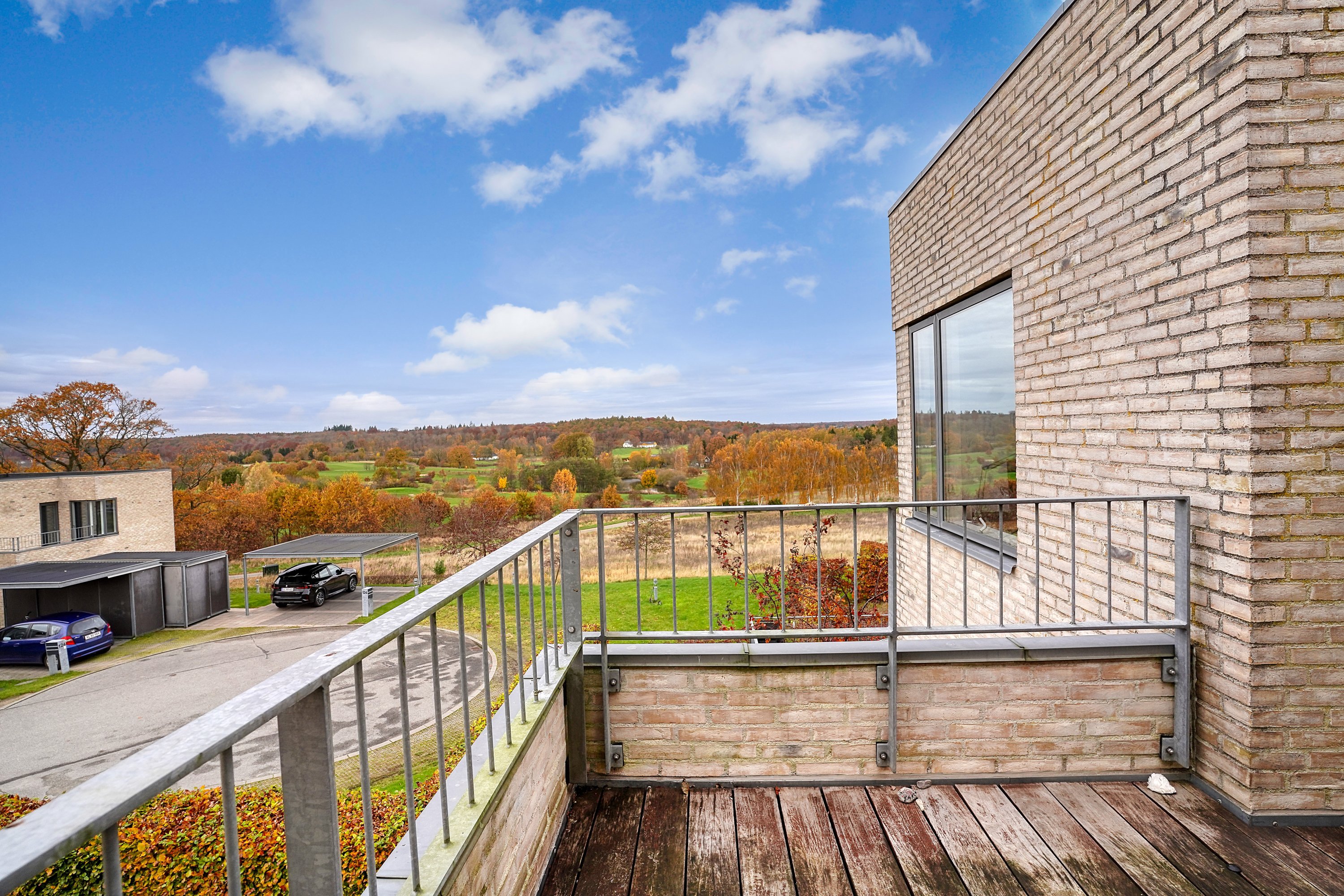 Fremhævet altan billede i fuldskærmstilstand. Billede af Bøgehaven 108, 3500 Værløse