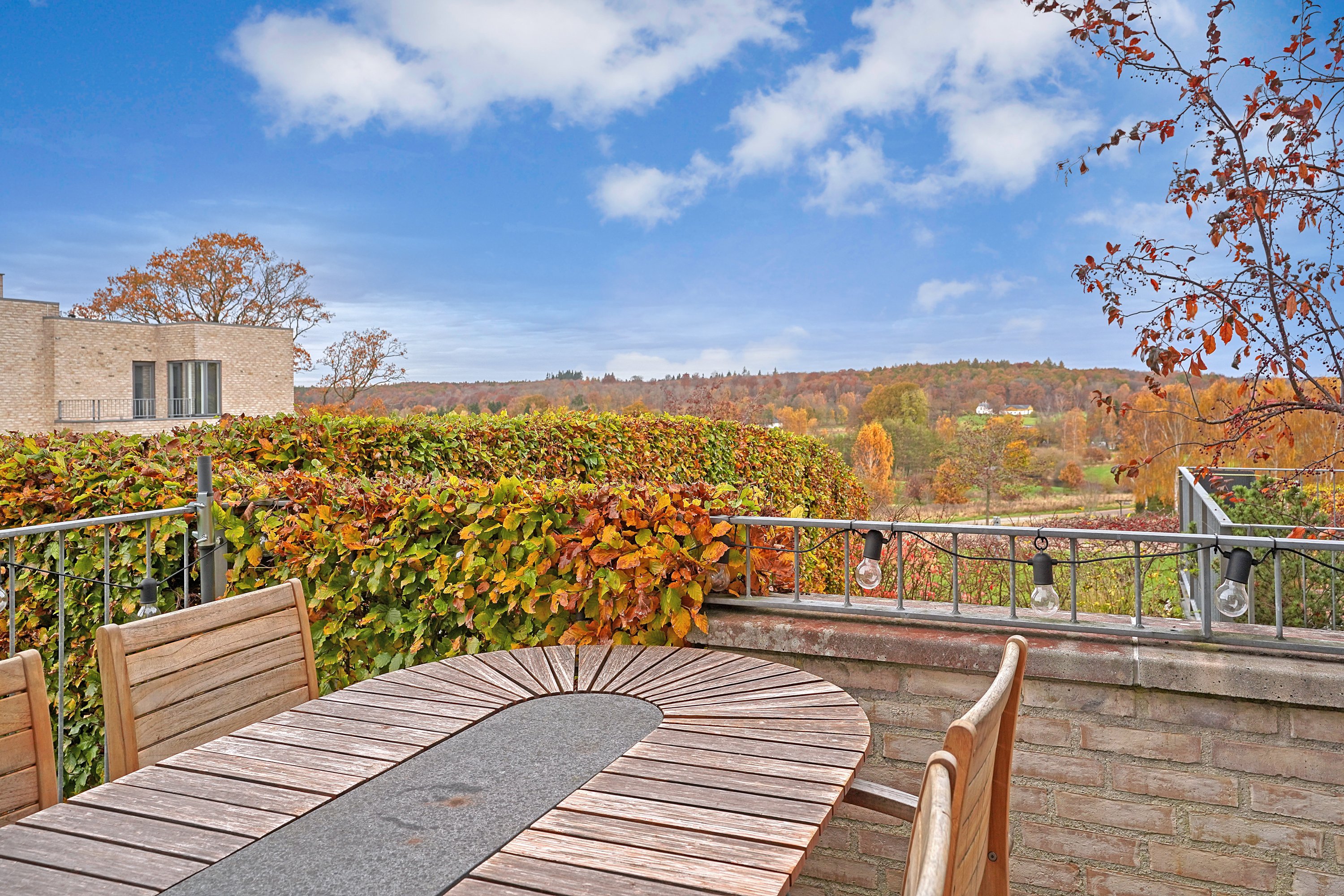 Fremhævet terrasse billede i fuldskærmstilstand. Billede af Bøgehaven 108, 3500 Værløse