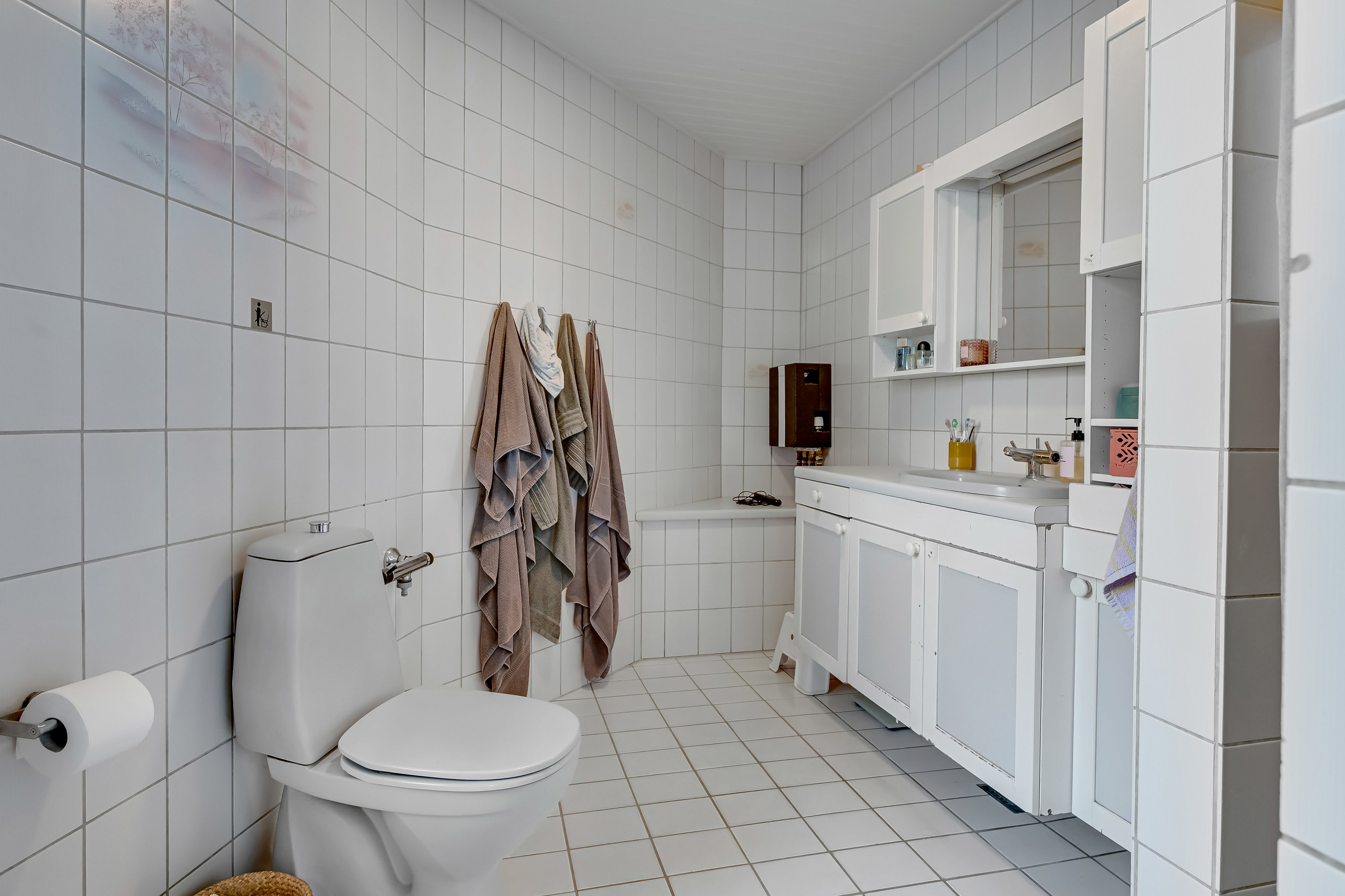 Fremhævet toilet billede i fuldskærmstilstand. Billede af Vestergade 2, 6840 Oksbøl