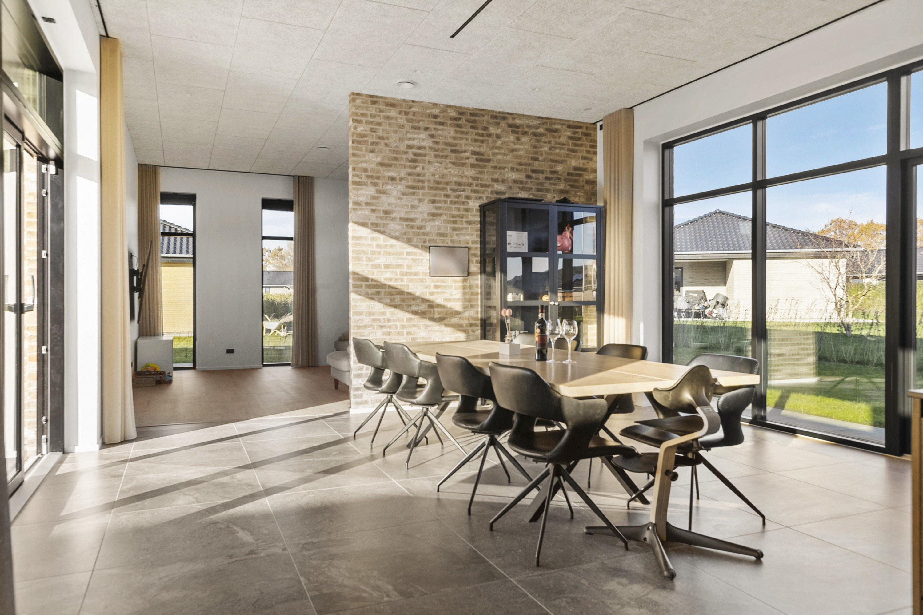 Fremhævet spisestue billede i fuldskærmstilstand. Billede af Fladhøjparken 61, 6230 Rødekro