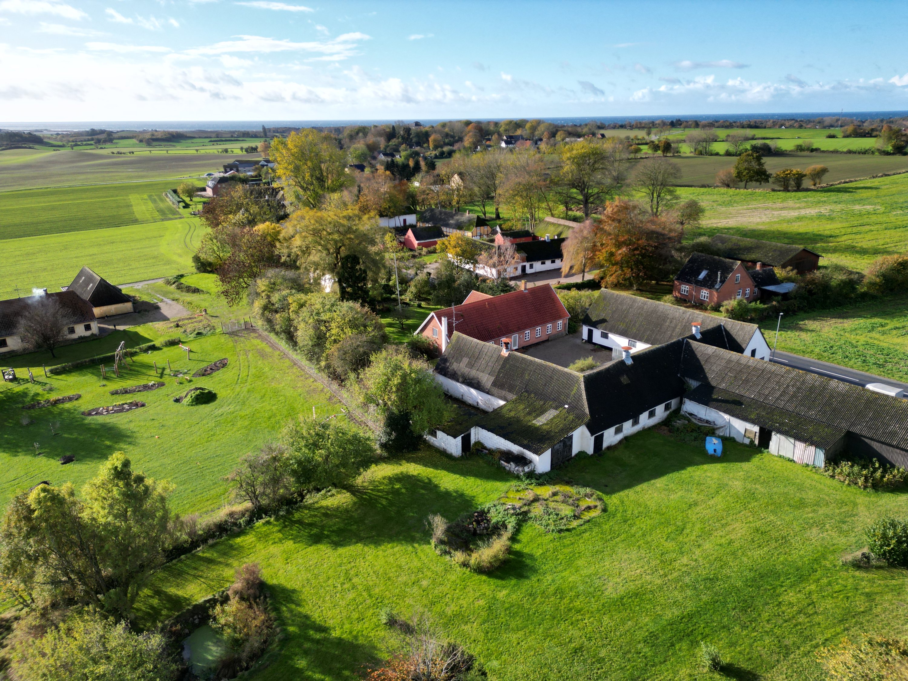 Fremhævet  billede i fuldskærmstilstand. Billede af Ristingevej 75, Hesselbjerg, 5932 Humble