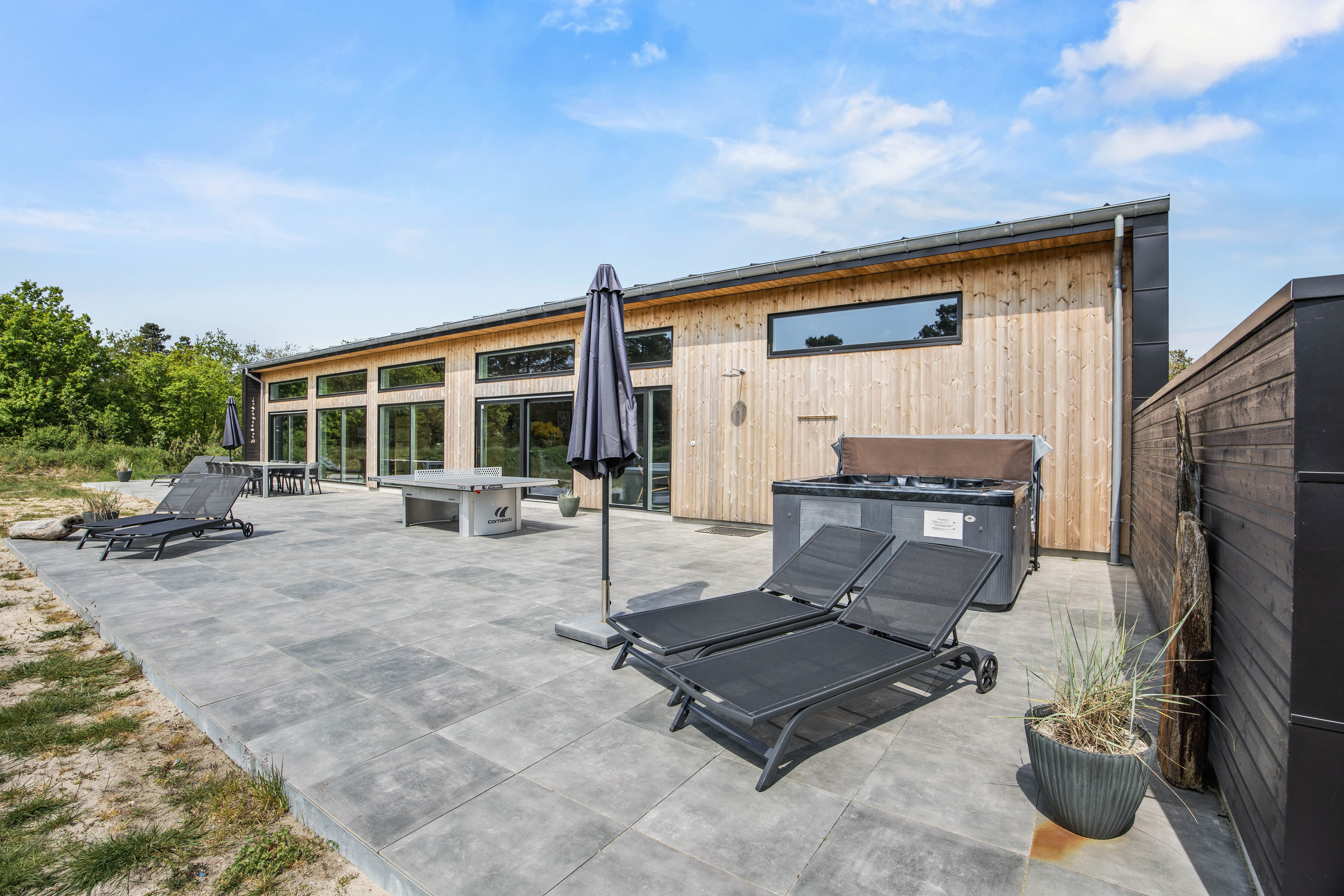 Fremhævet  billede i fuldskærmstilstand. Billede af Fynsland 26, 6857 Blåvand