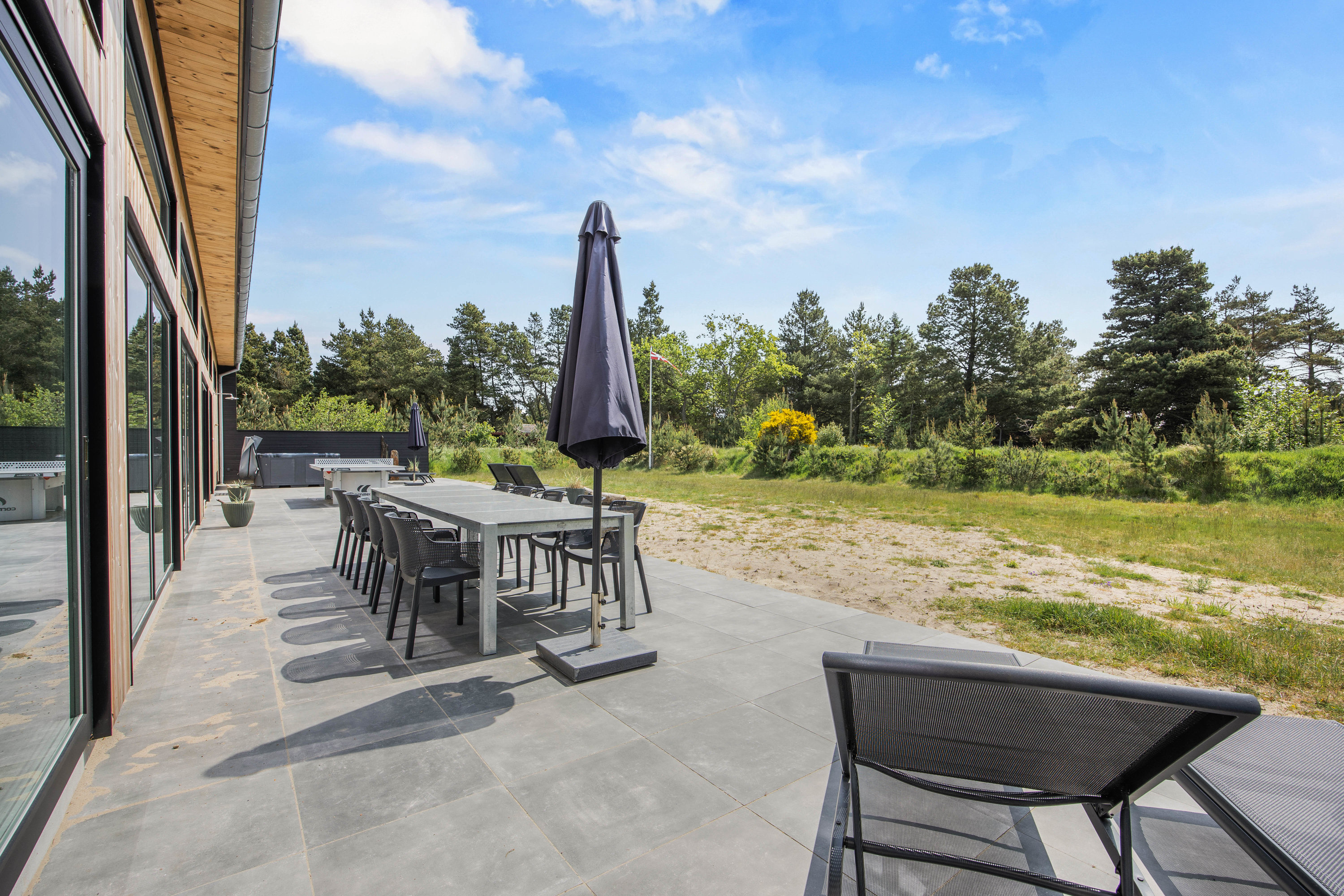 Fremhævet  billede i fuldskærmstilstand. Billede af Fynsland 26, 6857 Blåvand