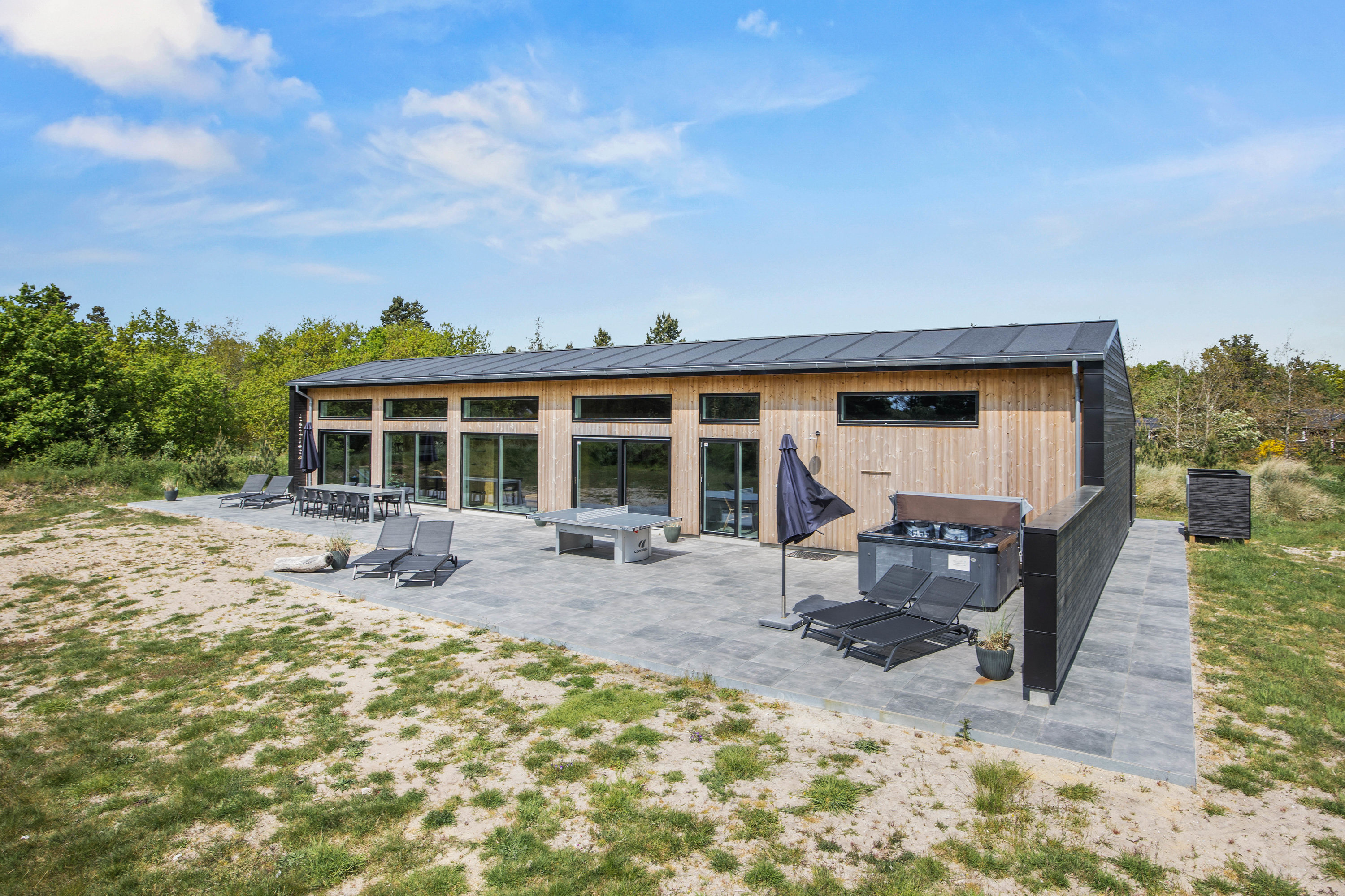 Fremhævet  billede i fuldskærmstilstand. Billede af Fynsland 26, 6857 Blåvand