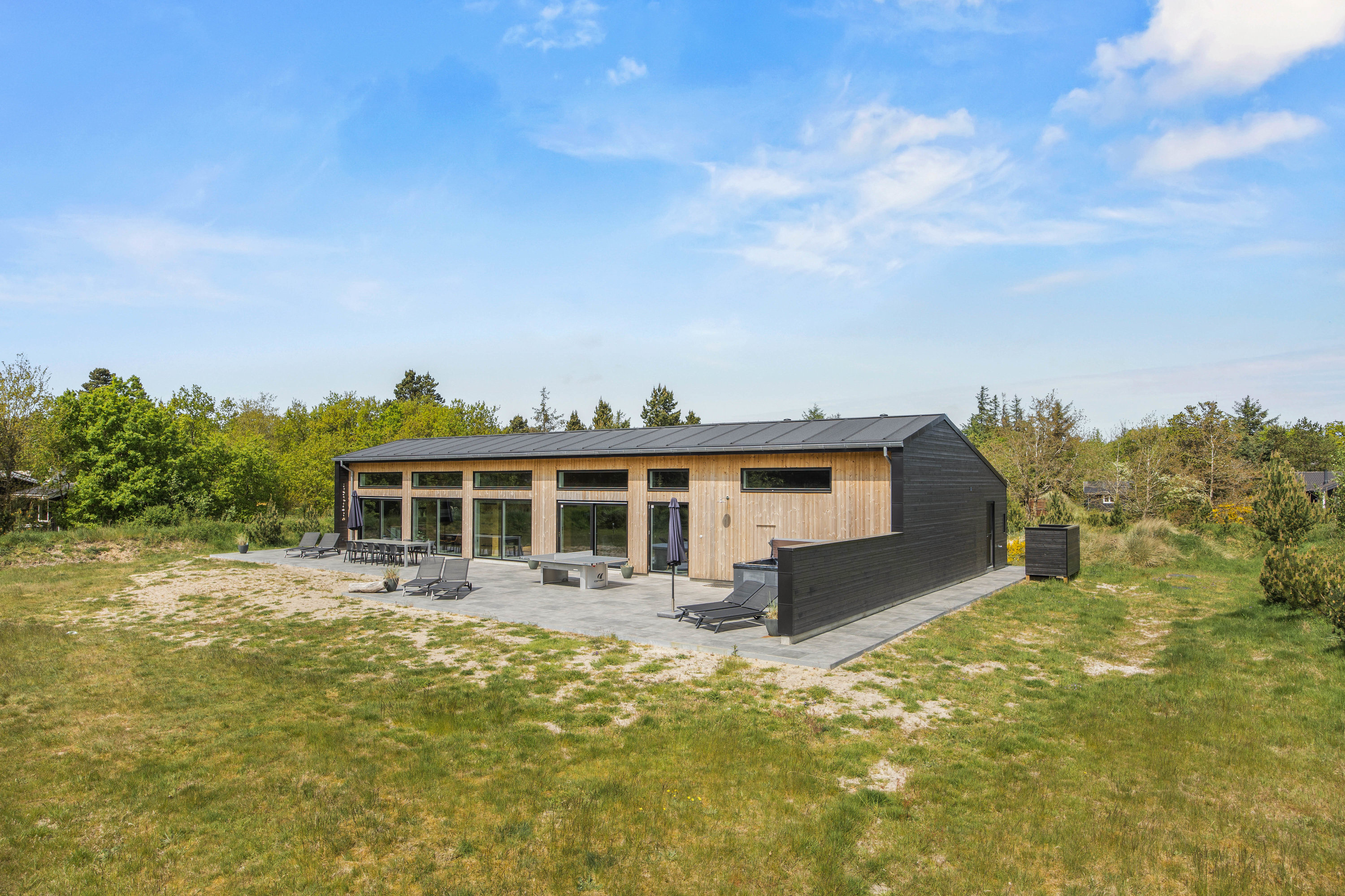 Fremhævet  billede i fuldskærmstilstand. Billede af Fynsland 26, 6857 Blåvand