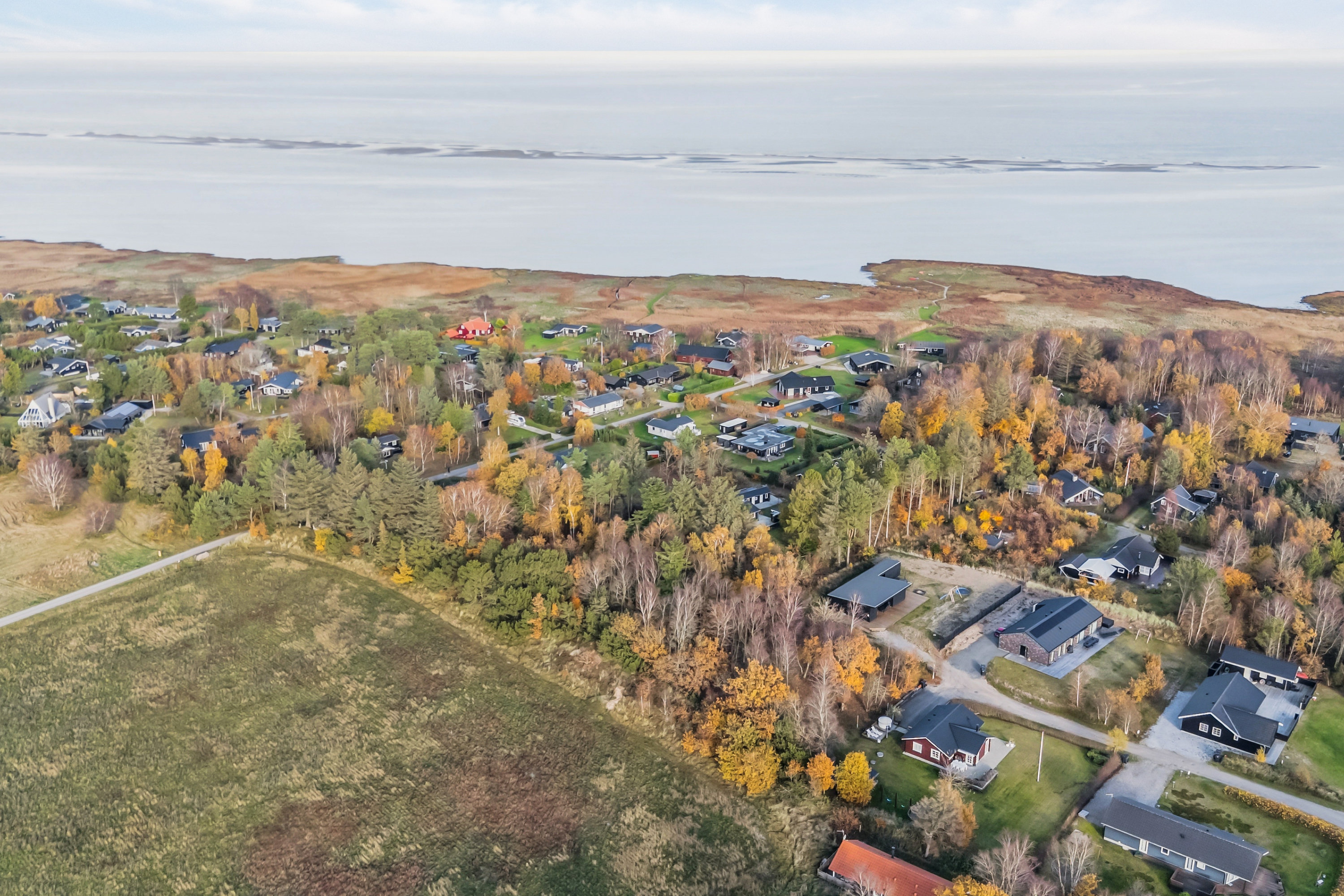 Fremhævet luftfoto billede i fuldskærmstilstand. Billede af Strandlund 3, Helberskov, 9560 Hadsund