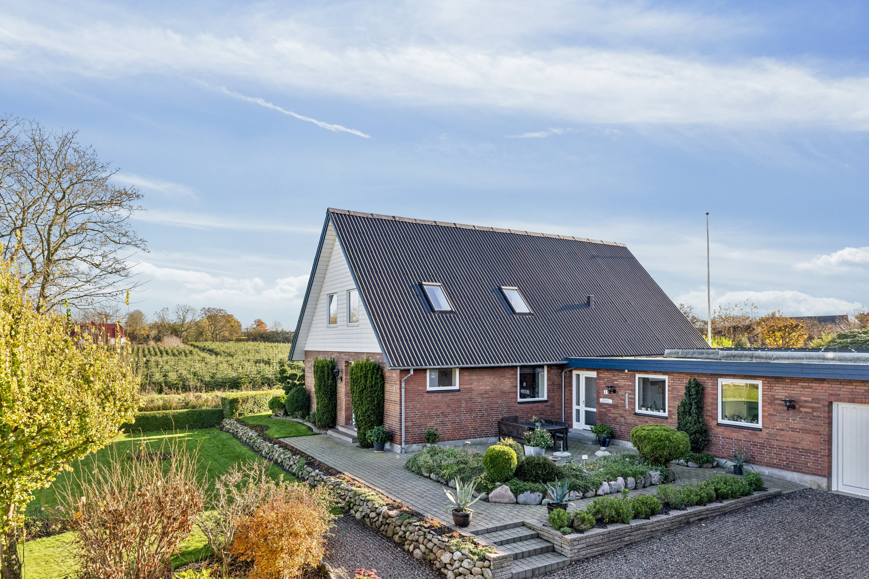 Miniaturebillede 1: ejendommen. Billede af Hølleskovvej 1, Spandet, 6760 Ribe