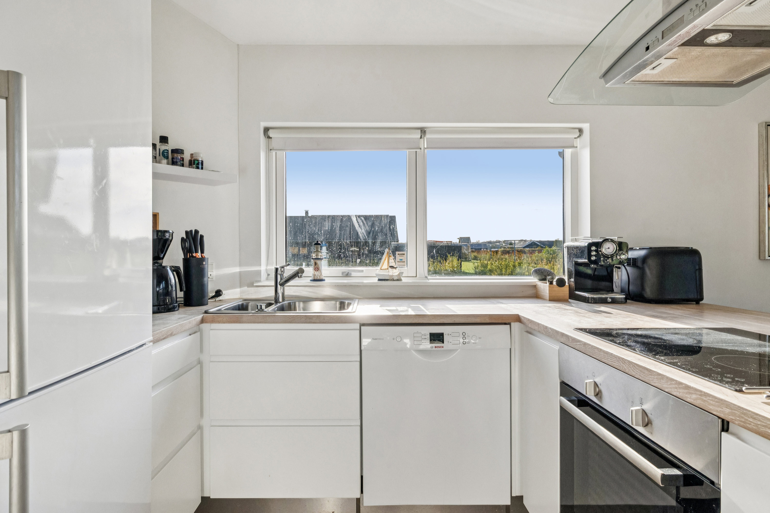Fremhævet køkken billede i fuldskærmstilstand. Billede af Solbærhaven 21, Øster Hurup, 9560 Hadsund