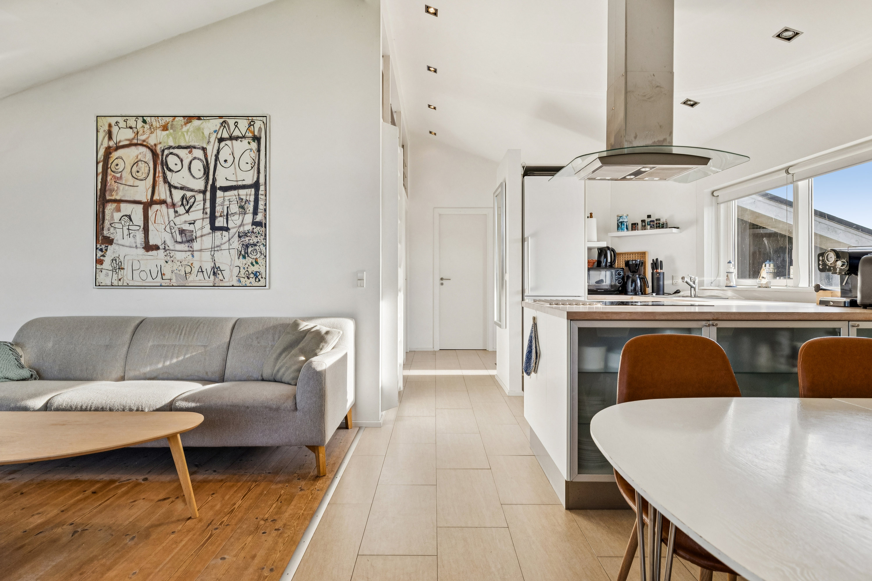 Fremhævet stue billede i fuldskærmstilstand. Billede af Solbærhaven 21, Øster Hurup, 9560 Hadsund