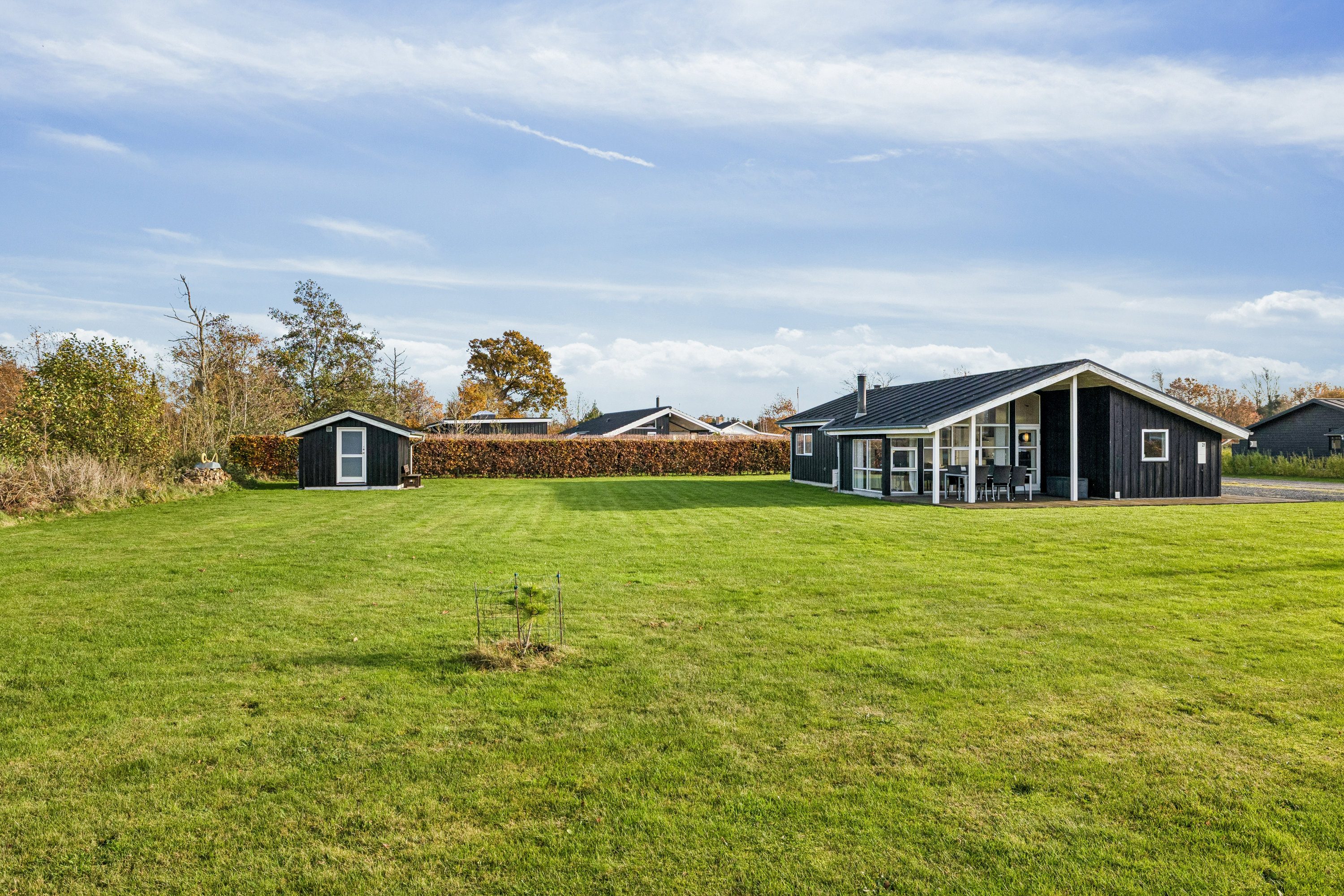 Fremhævet have billede i fuldskærmstilstand. Billede af Solbærhaven 21, Øster Hurup, 9560 Hadsund