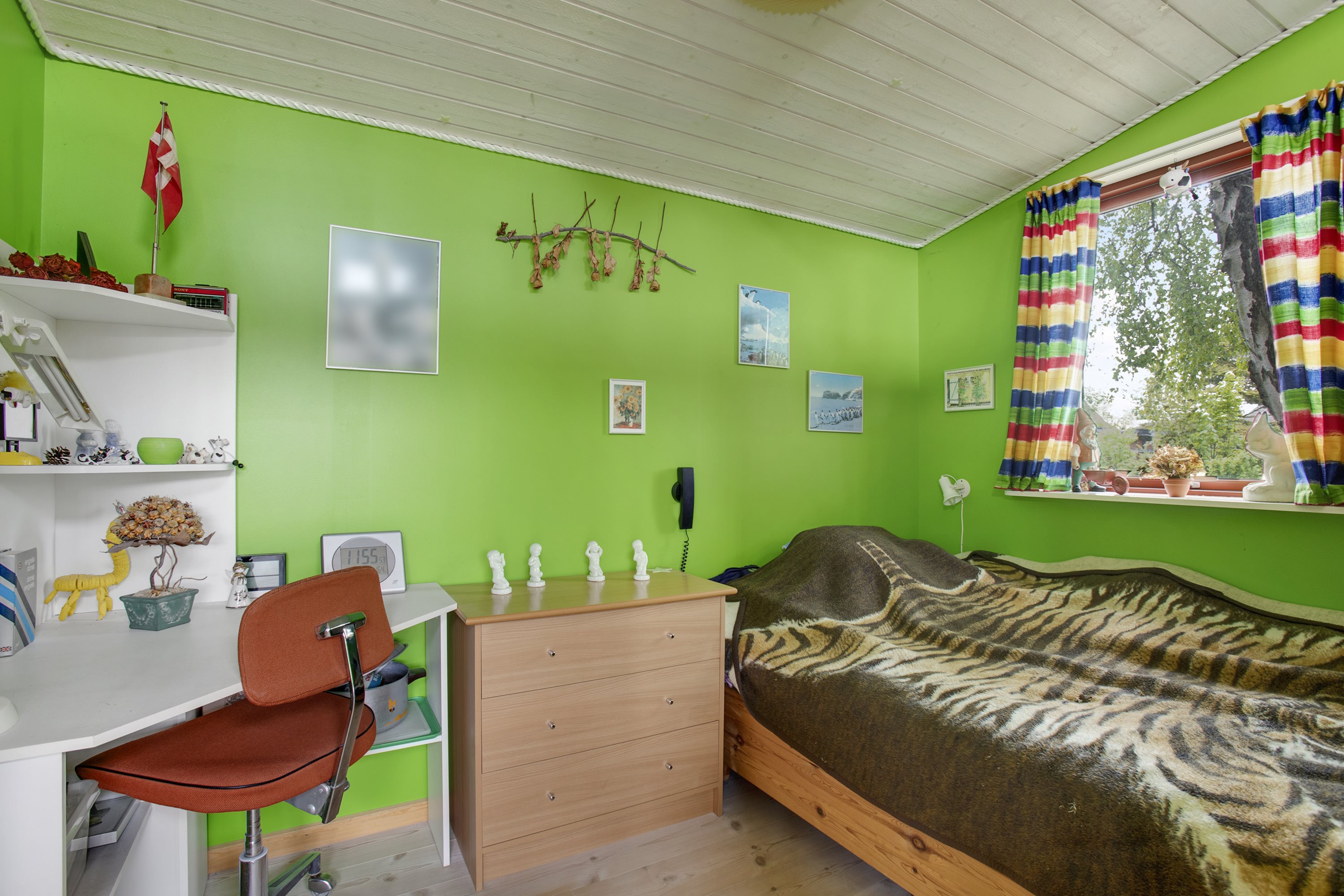 Fremhævet værelse billede i fuldskærmstilstand. Billede af Engblommevej 5, 4040 Jyllinge