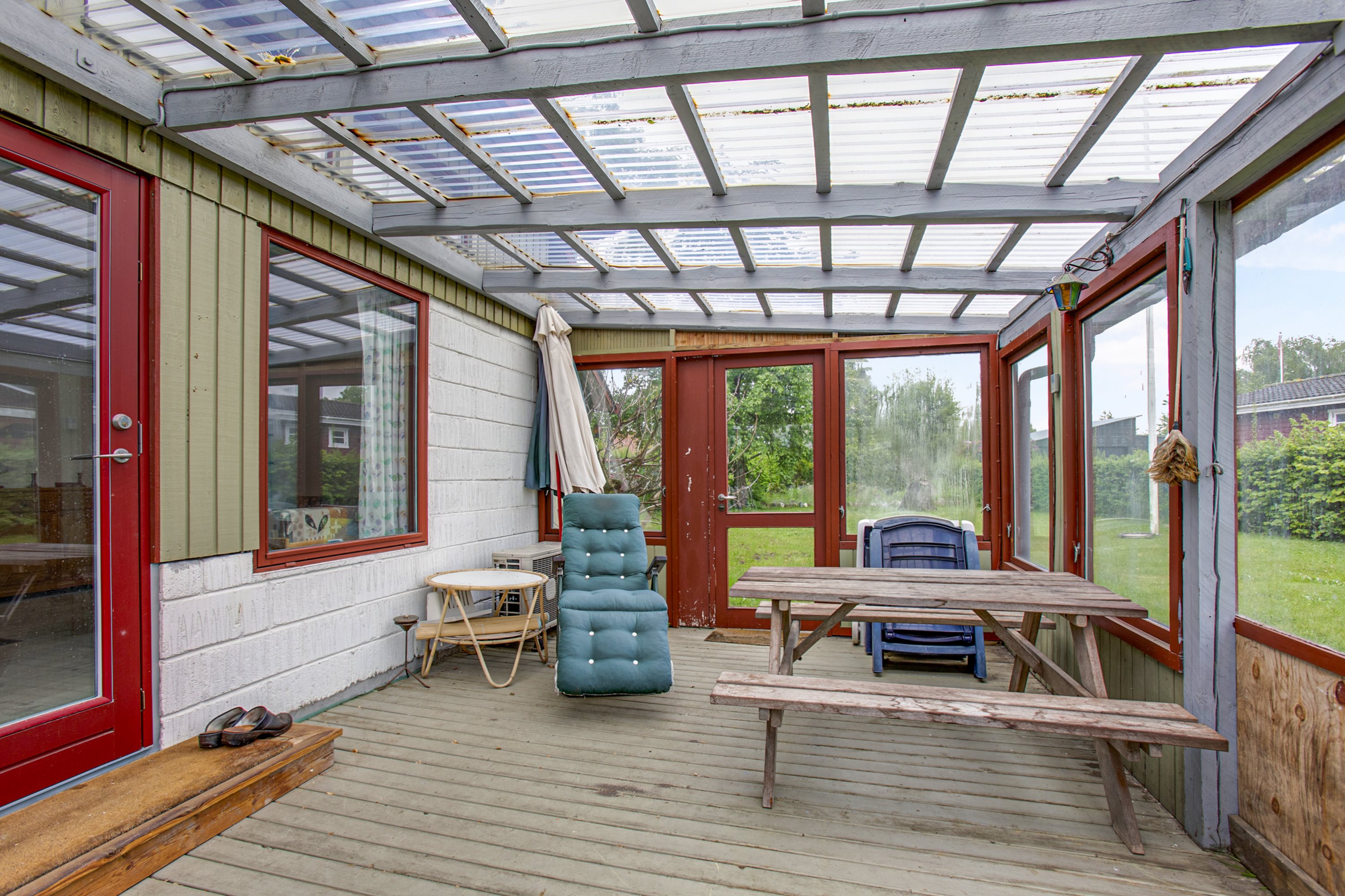 Fremhævet terrasse billede i fuldskærmstilstand. Billede af Engblommevej 5, 4040 Jyllinge