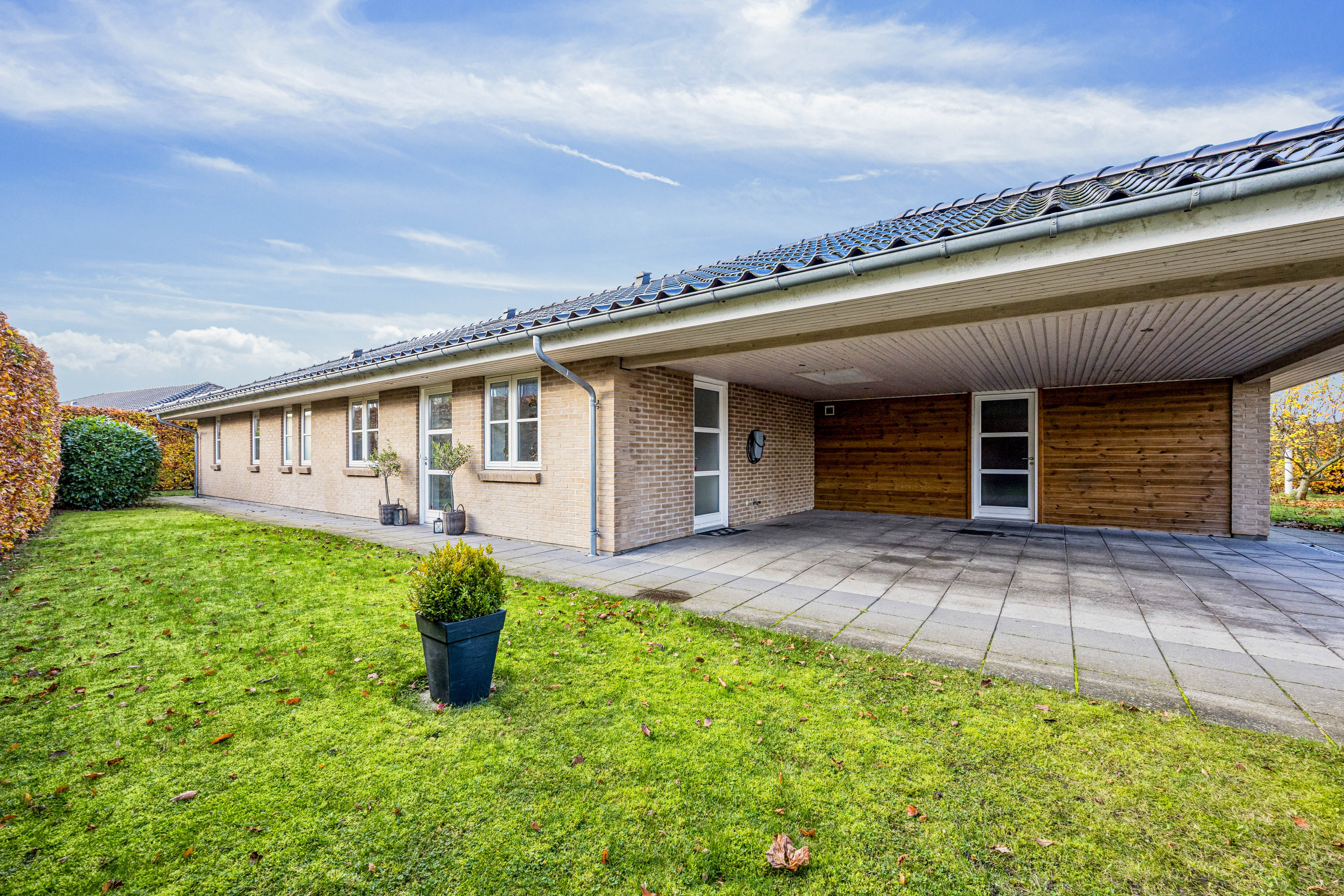 Fremhævet andet billede i fuldskærmstilstand. Billede af Solsikkemarken 1, 4140 Borup