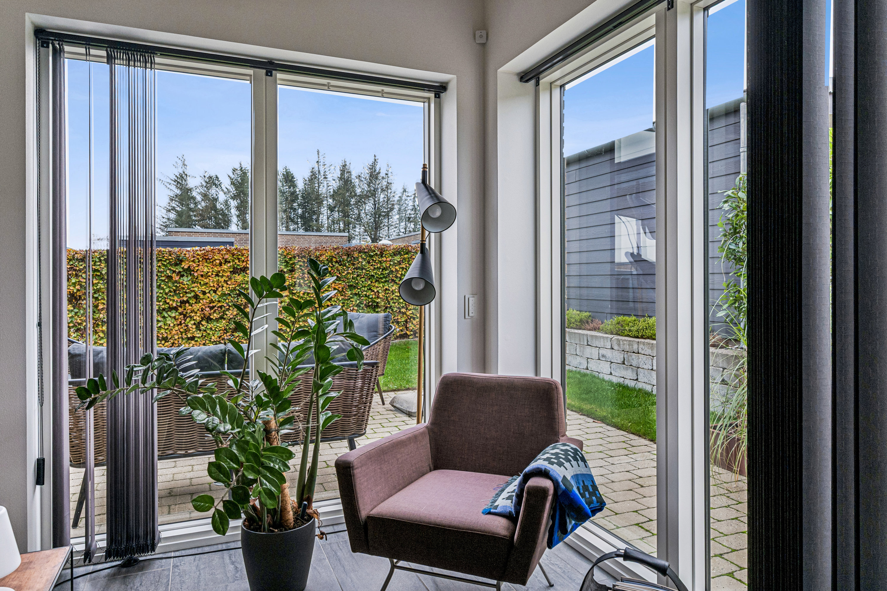 Fremhævet altan billede i fuldskærmstilstand. Billede af Dalvænget 15, 8382 Hinnerup