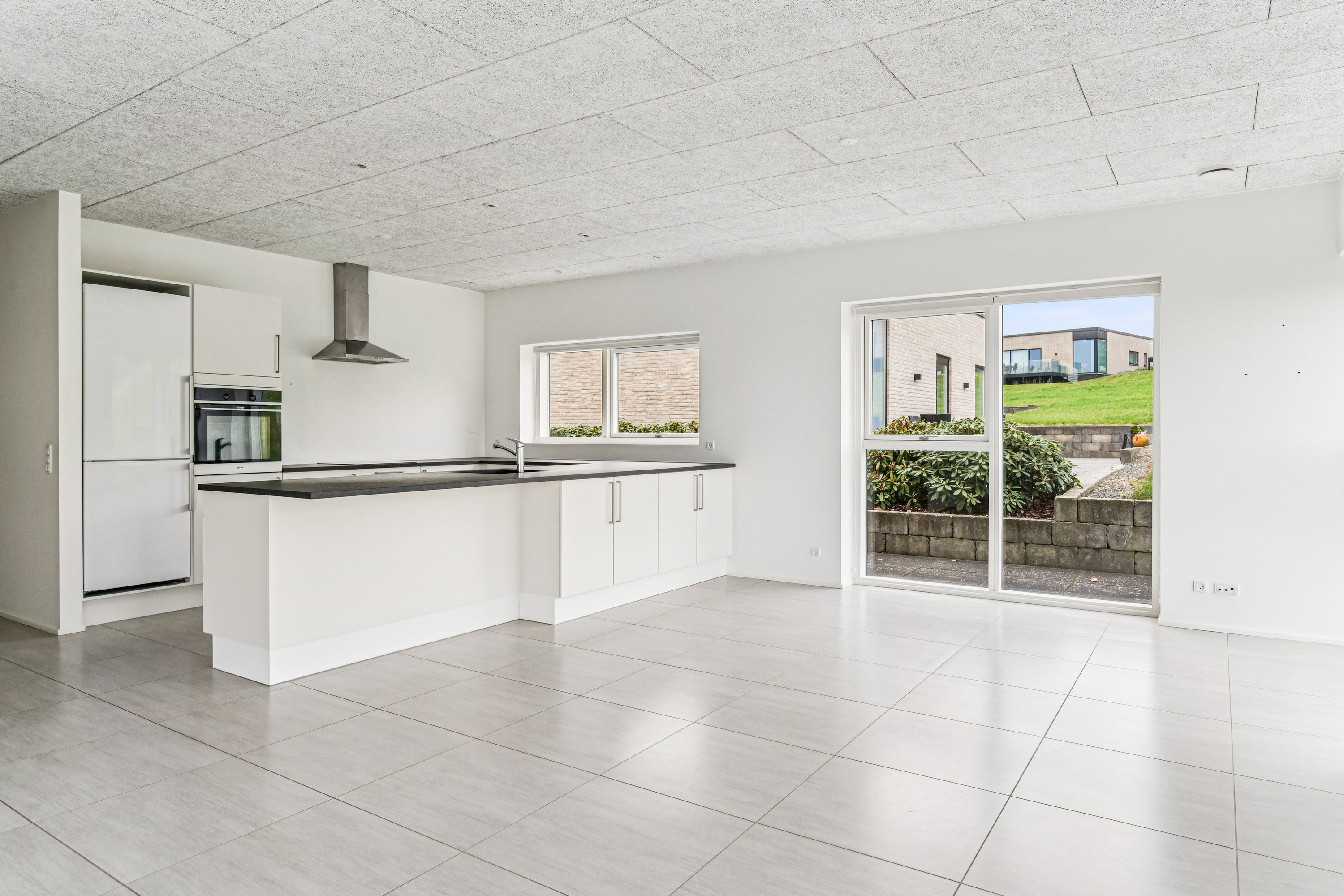 Fremhævet køkken billede i fuldskærmstilstand. Billede af Holmebakken 26, 8382 Hinnerup