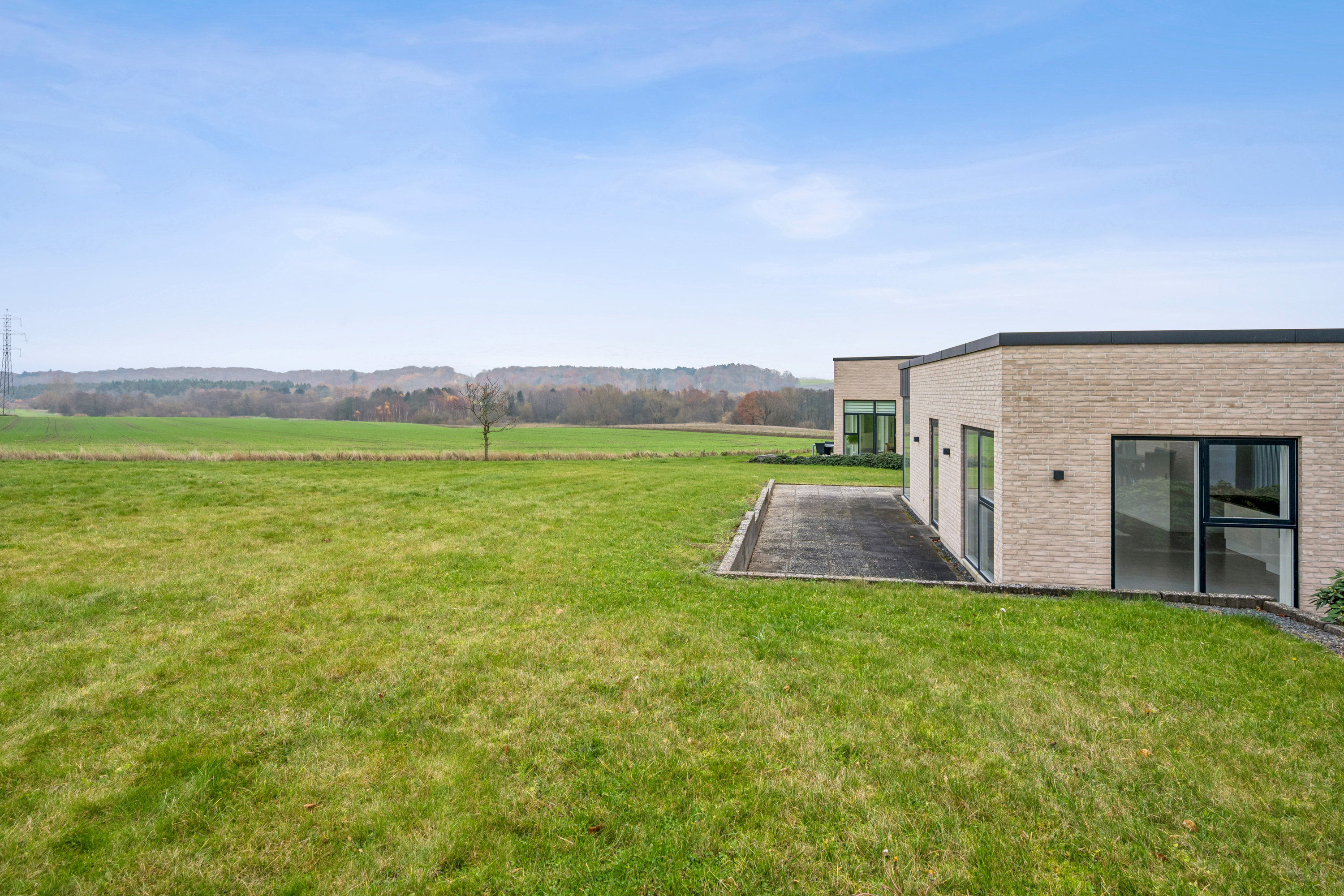 Fremhævet andet billede i fuldskærmstilstand. Billede af Holmebakken 26, 8382 Hinnerup