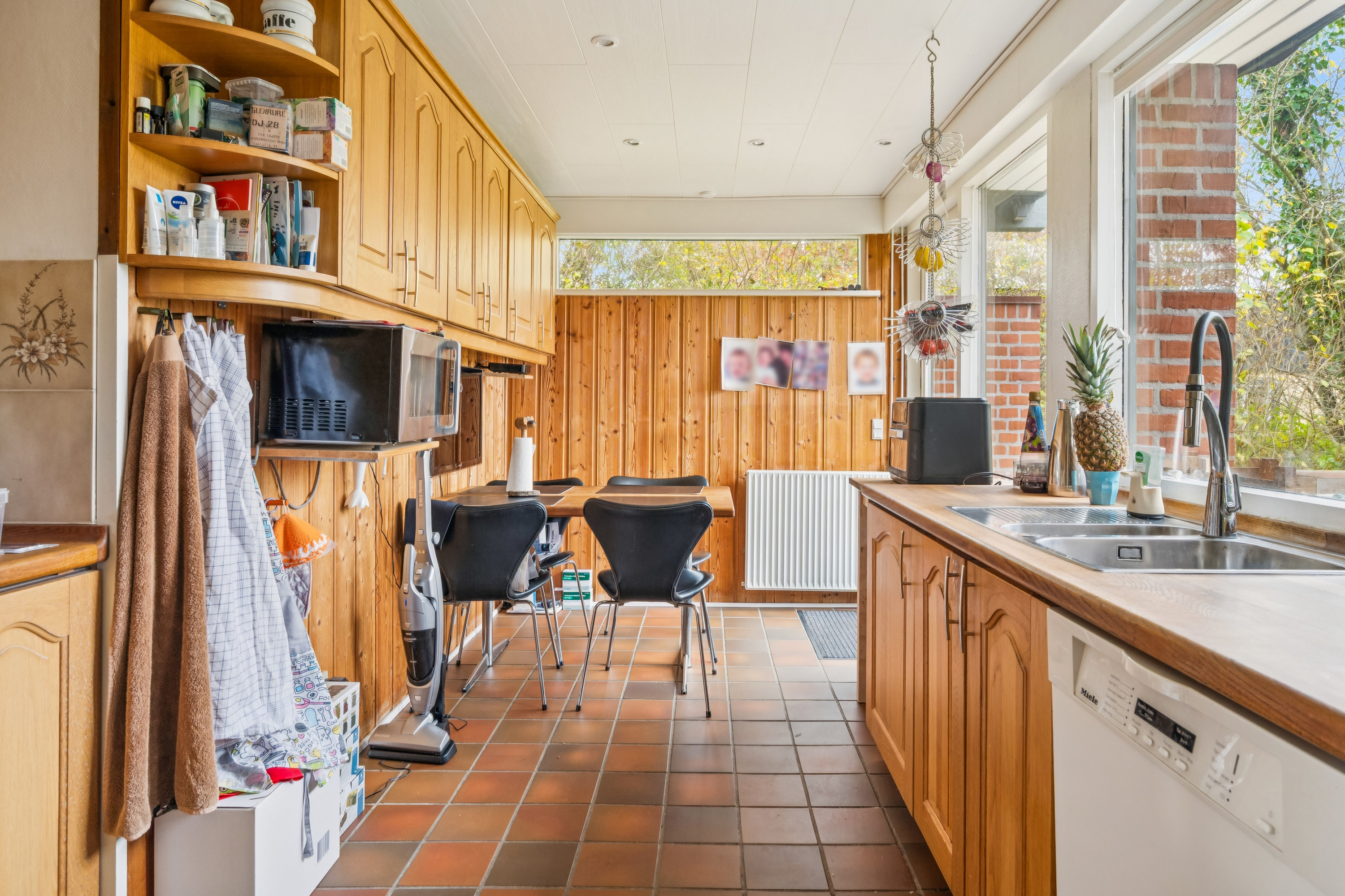 Fremhævet køkken billede i fuldskærmstilstand. Billede af Strandbyvej 30, 8240 Risskov