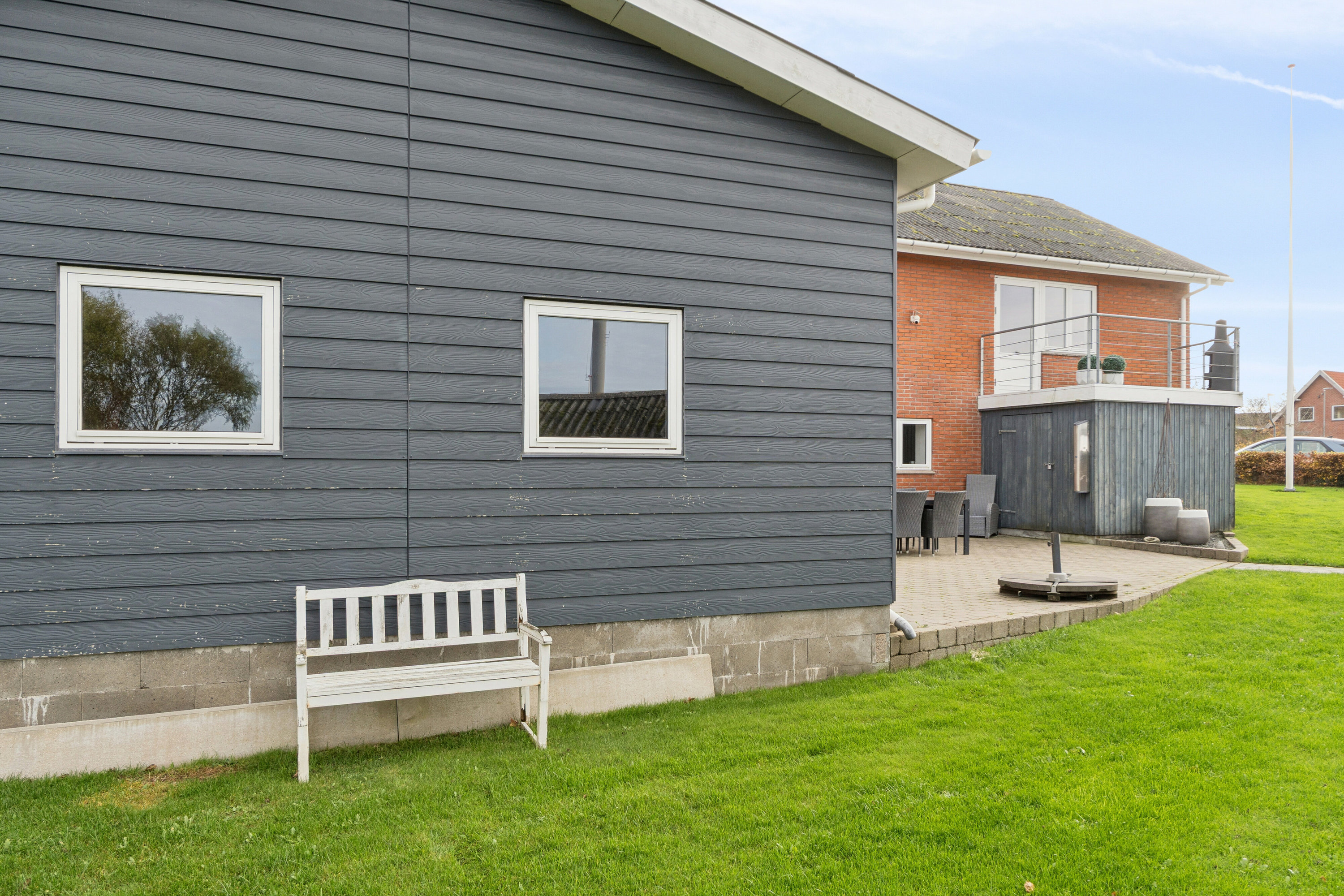 Fremhævet set fra haven billede i fuldskærmstilstand. Billede af Bakkevej 3, 7755 Bedsted Thy