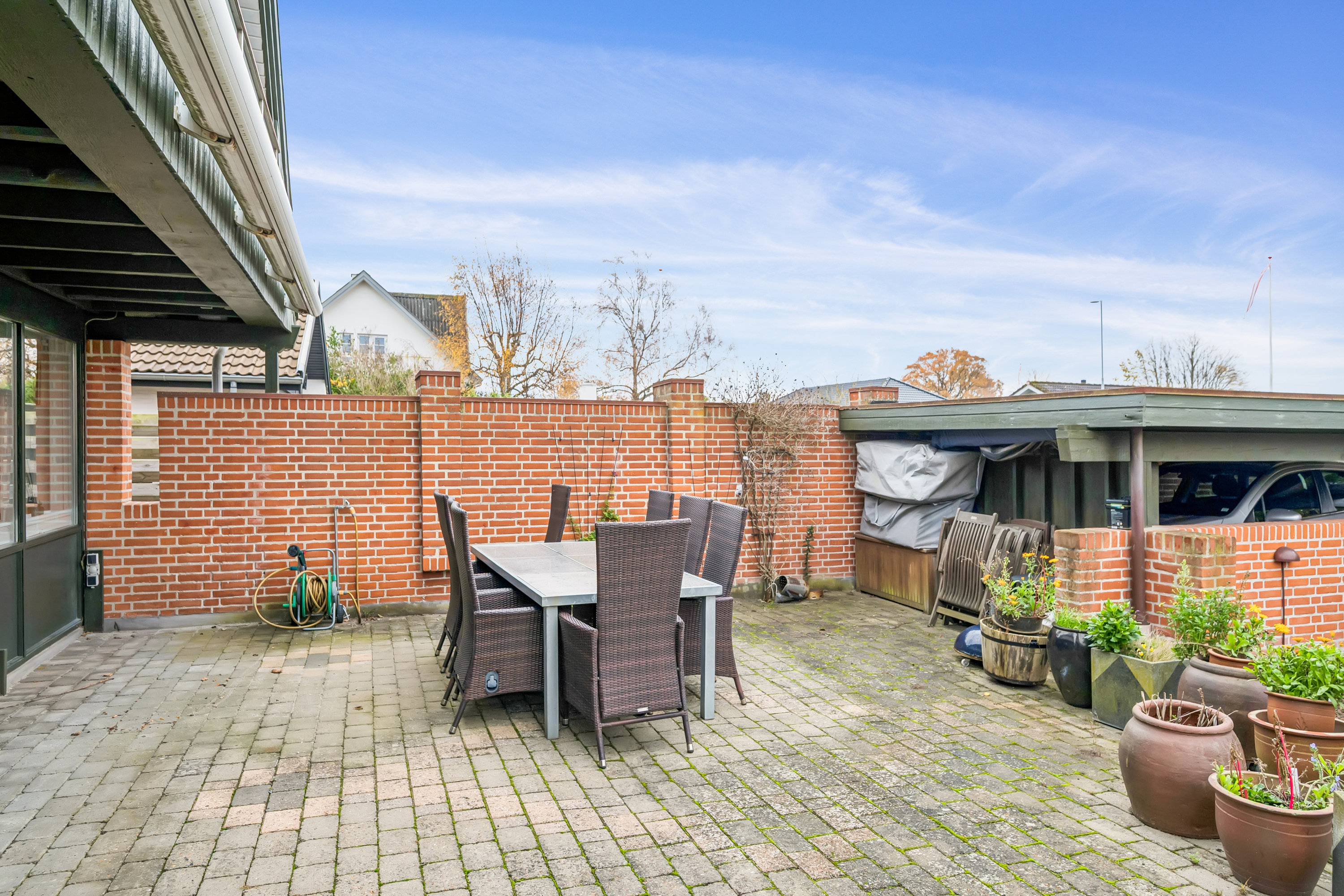 Fremhævet terrasse billede i fuldskærmstilstand. Billede af Strandbyvej 30, 8240 Risskov