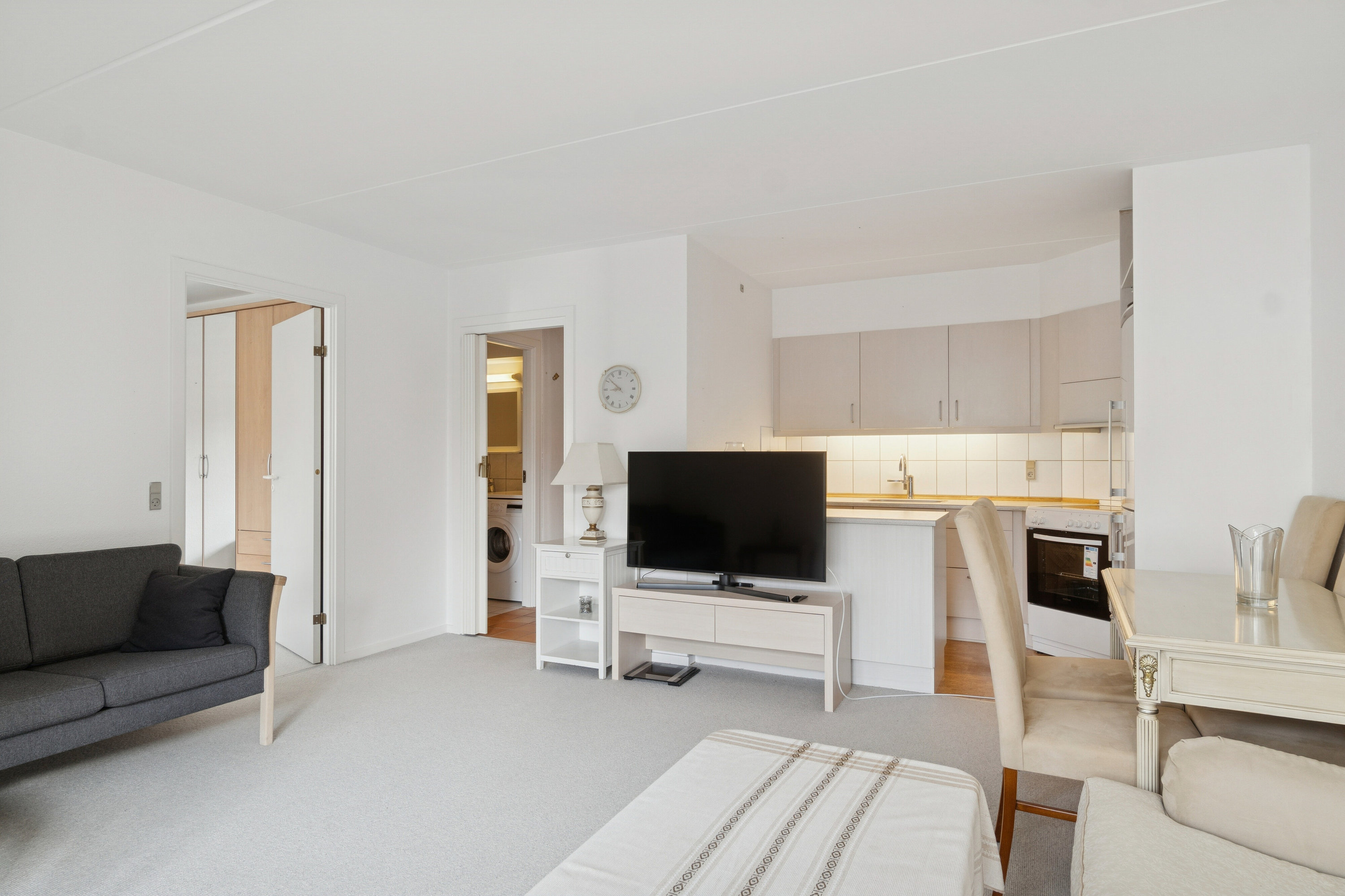 Fremhævet stue billede i fuldskærmstilstand. Billede af Grønnegade 25, st.. mf., 4700 Næstved