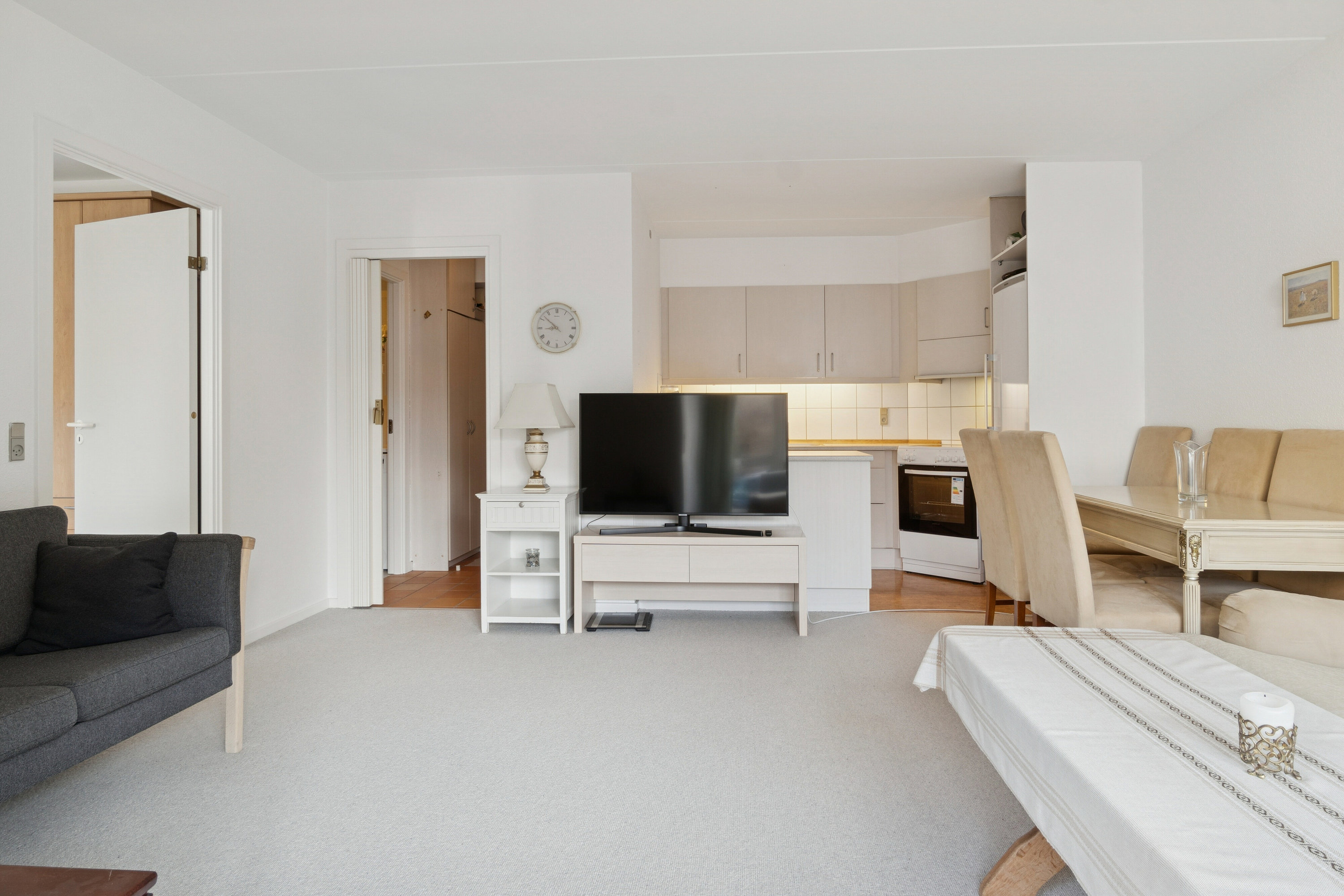 Miniaturebillede 2: stue. Billede af Grønnegade 25, st.. mf., 4700 Næstved