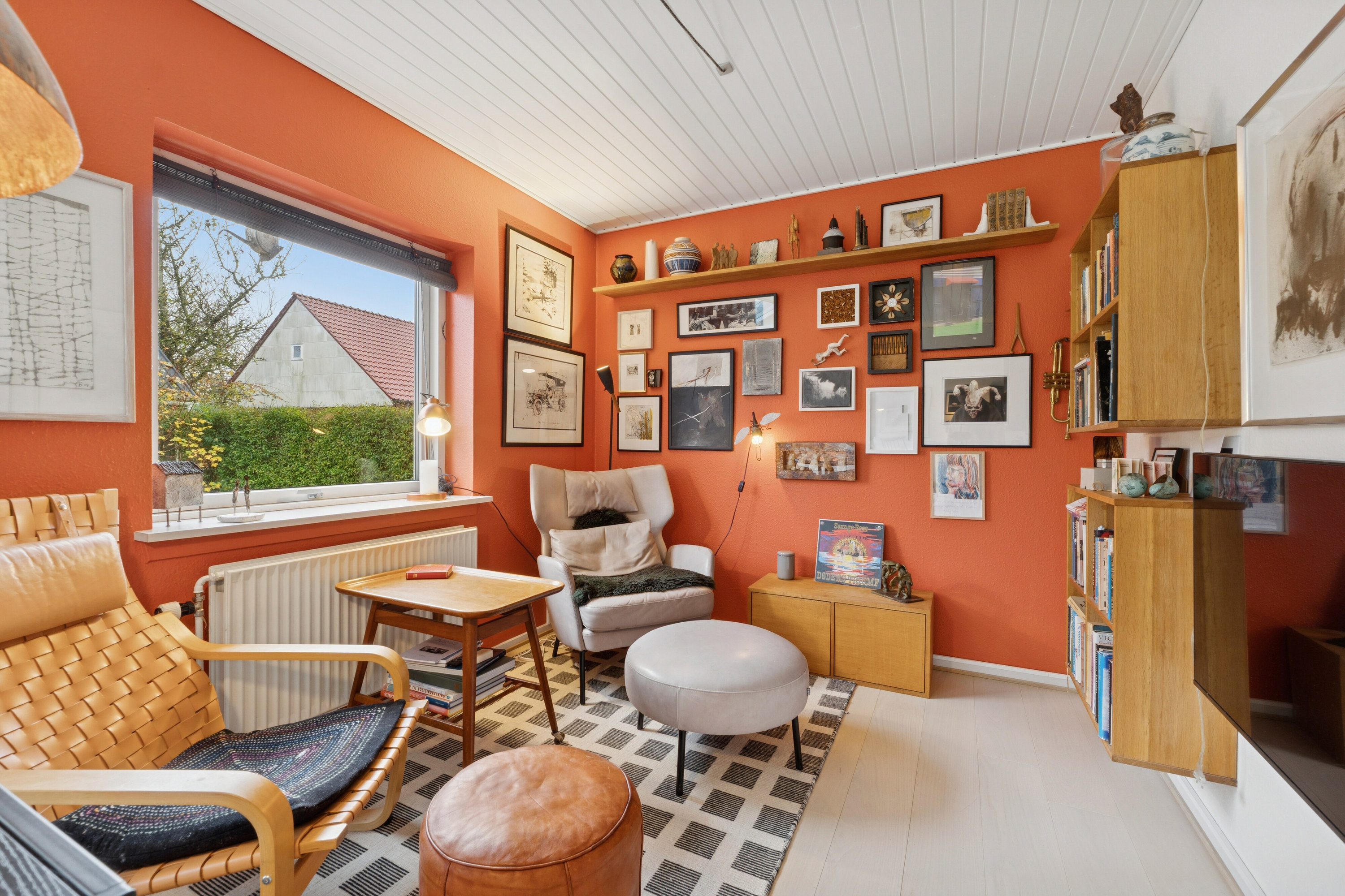 Fremhævet stue billede i fuldskærmstilstand. Billede af Jørgen Kroghs Vej 80, 7430 Ikast