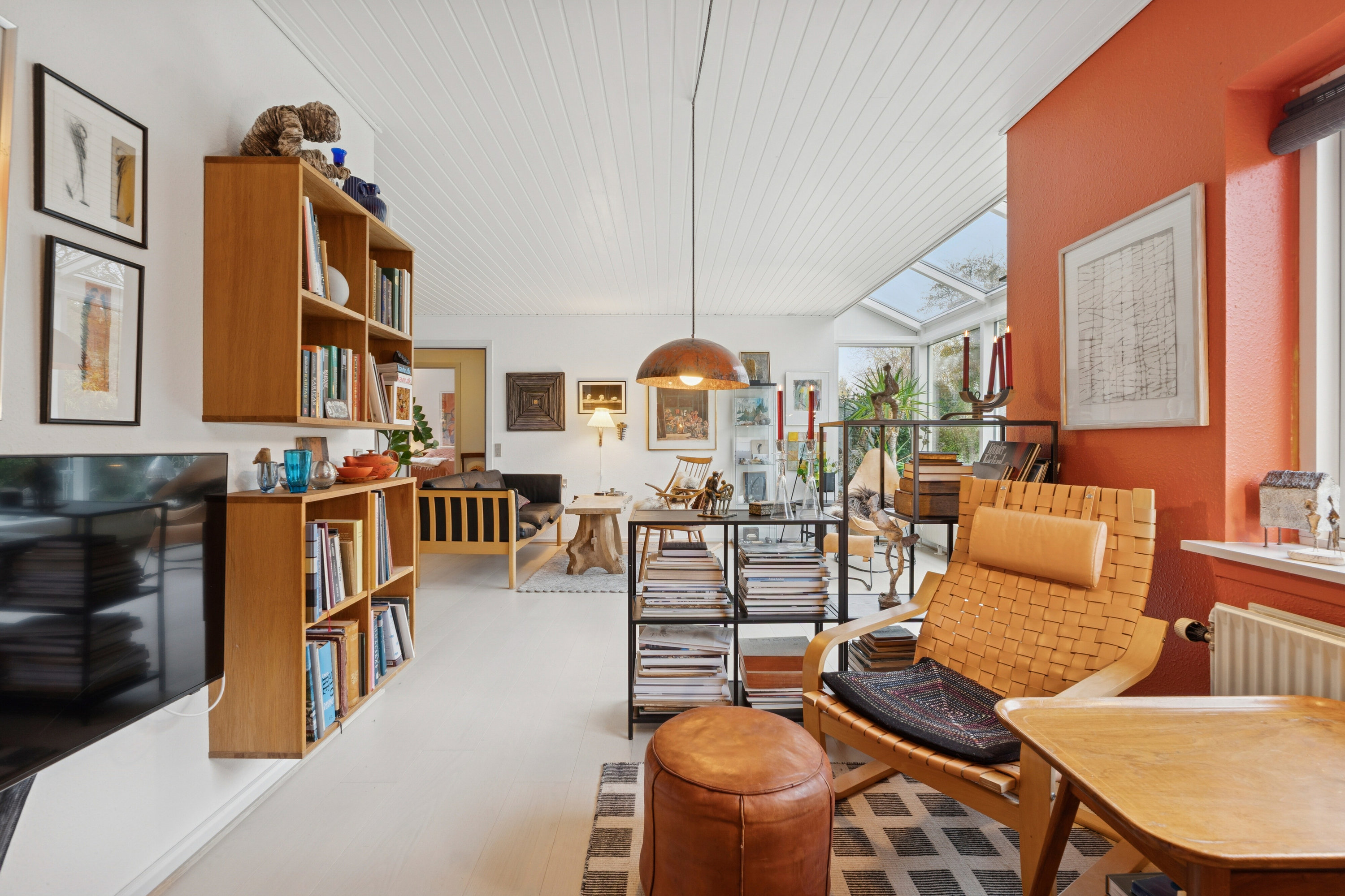 Fremhævet stue billede i fuldskærmstilstand. Billede af Jørgen Kroghs Vej 80, 7430 Ikast