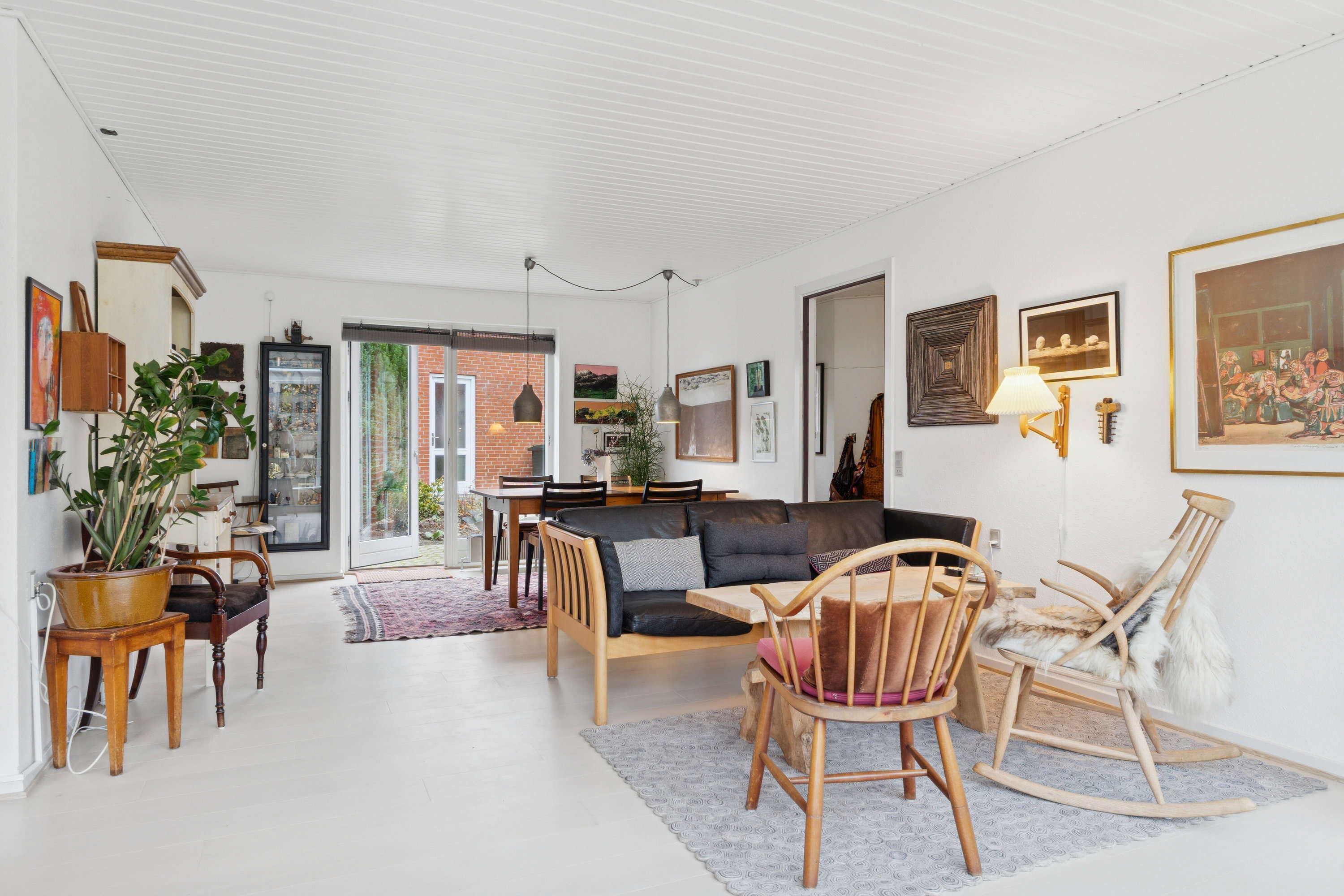 Fremhævet stue billede i fuldskærmstilstand. Billede af Jørgen Kroghs Vej 80, 7430 Ikast