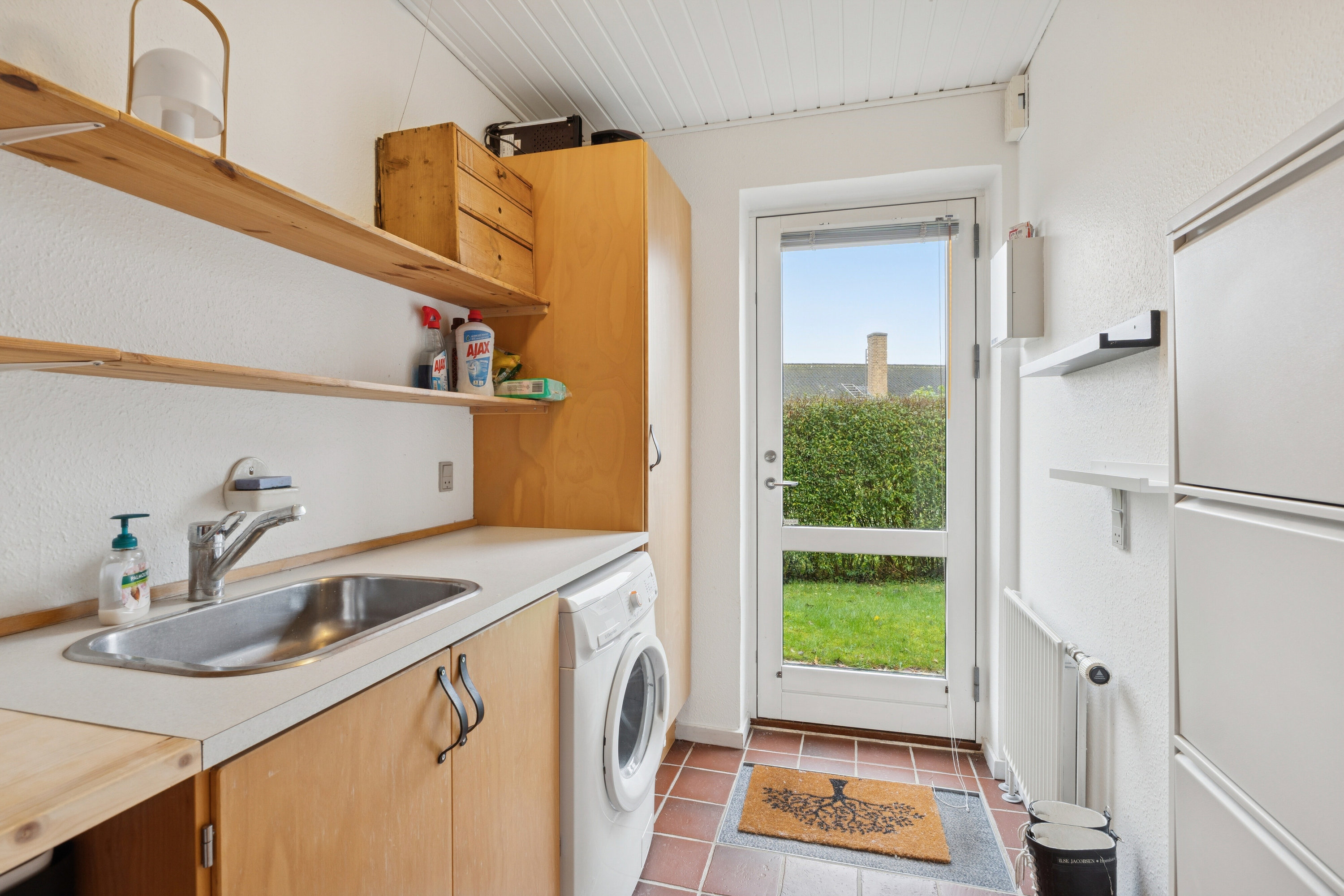 Miniaturebillede 1: bryggers. Billede af Jørgen Kroghs Vej 80, 7430 Ikast