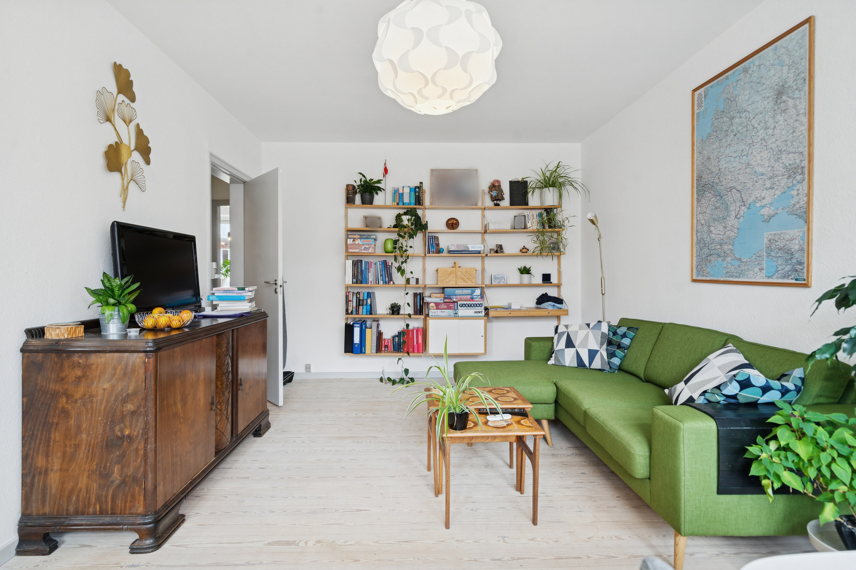 Fremhævet stue billede i fuldskærmstilstand. Billede af Østerbæksvej 14, 1. th., 5230 Odense M