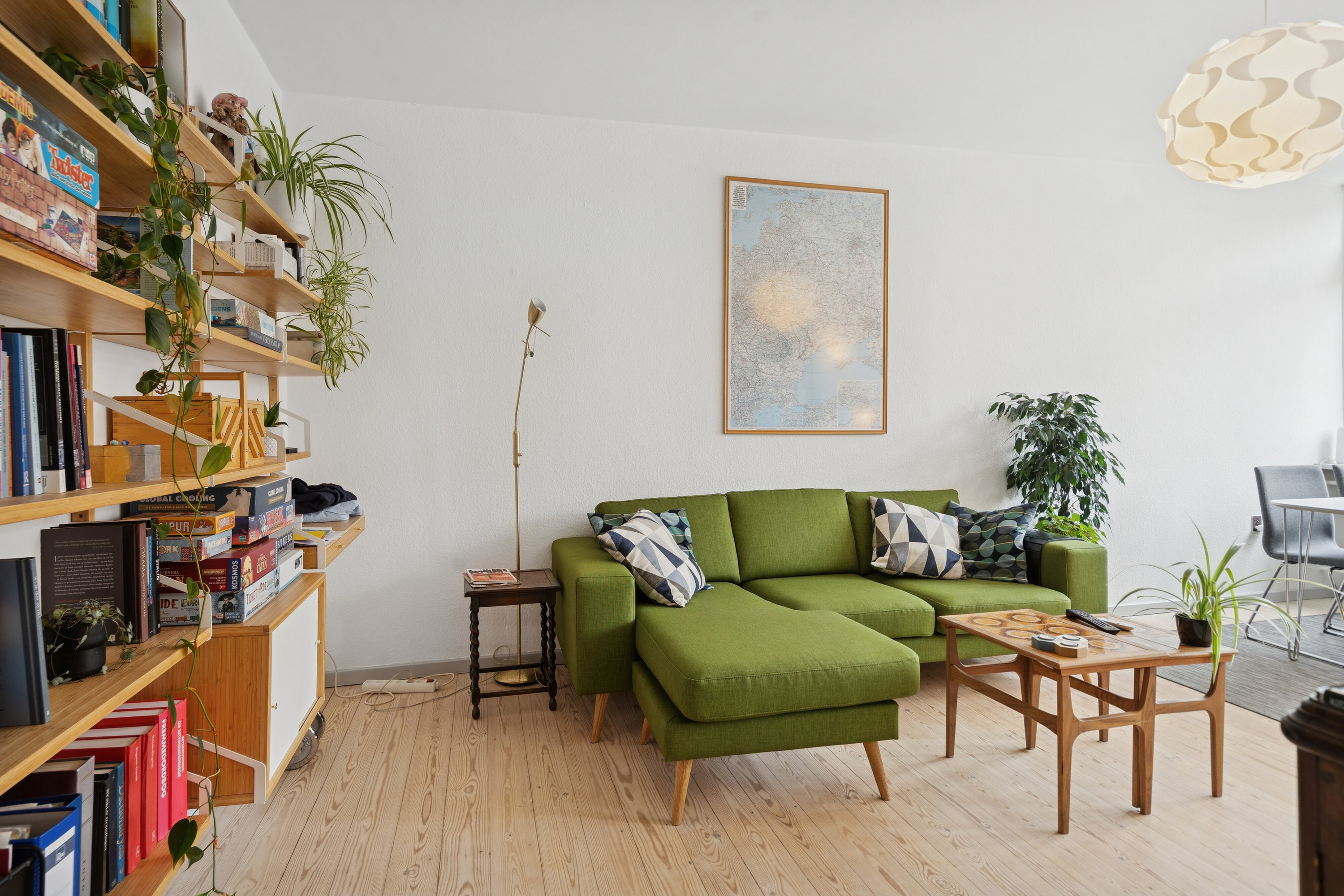 Fremhævet stue billede i fuldskærmstilstand. Billede af Østerbæksvej 14, 1. th., 5230 Odense M