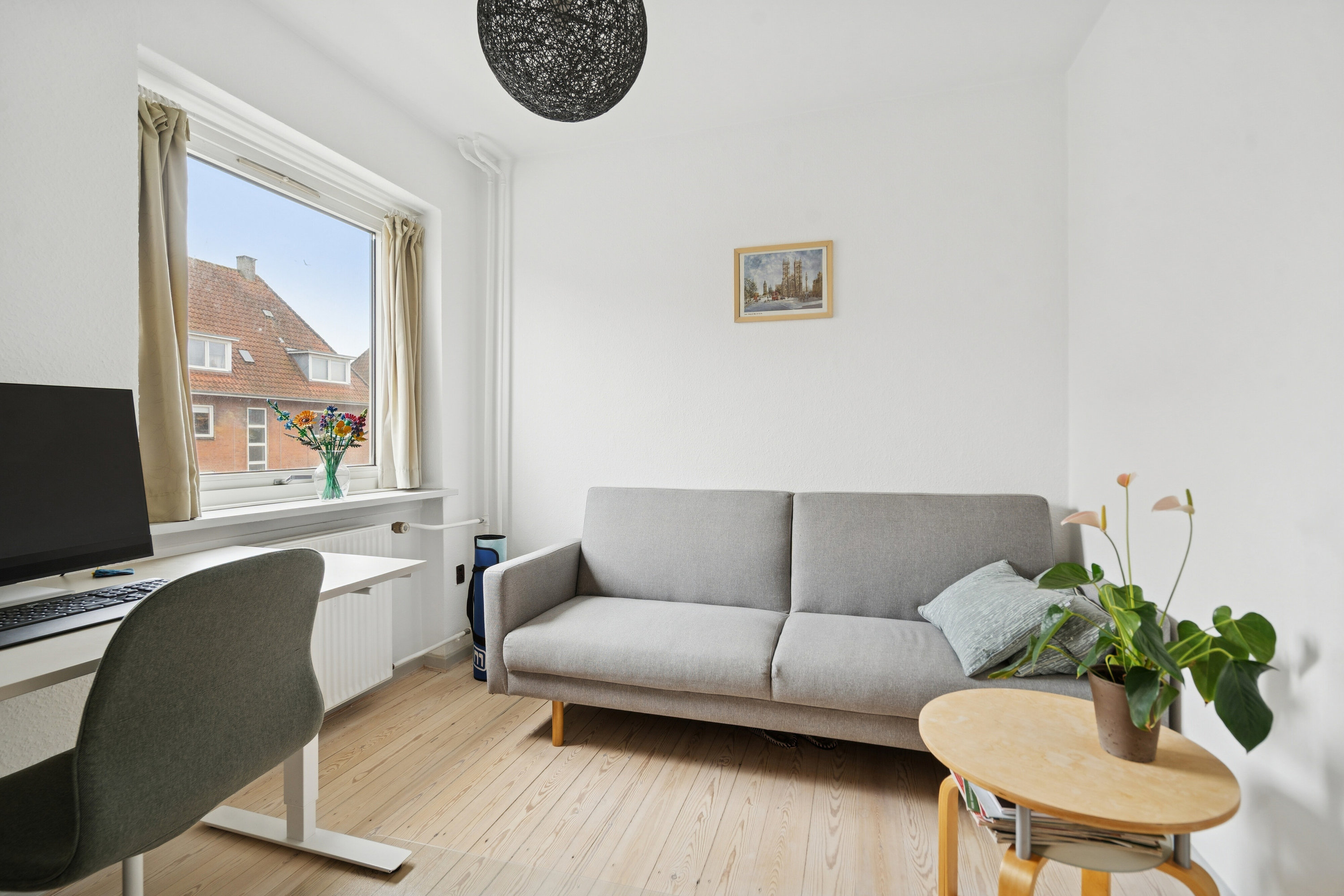 Fremhævet arbejdsværelse billede i fuldskærmstilstand. Billede af Østerbæksvej 14, 1. th., 5230 Odense M