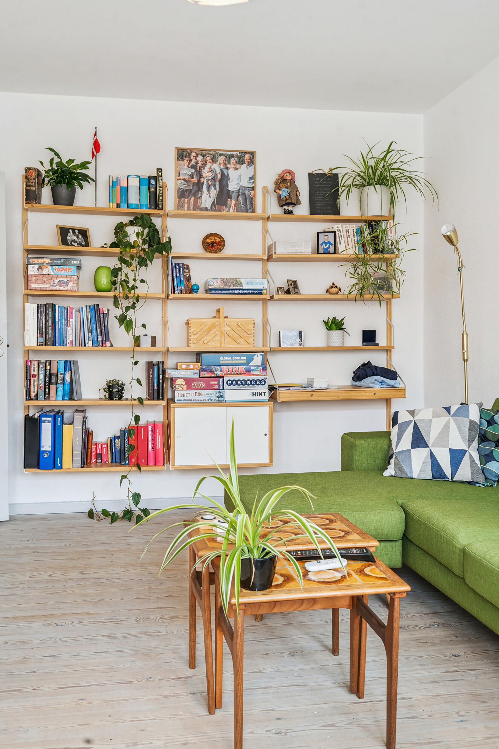 Fremhævet stue billede i fuldskærmstilstand. Billede af Østerbæksvej 14, 1. th., 5230 Odense M